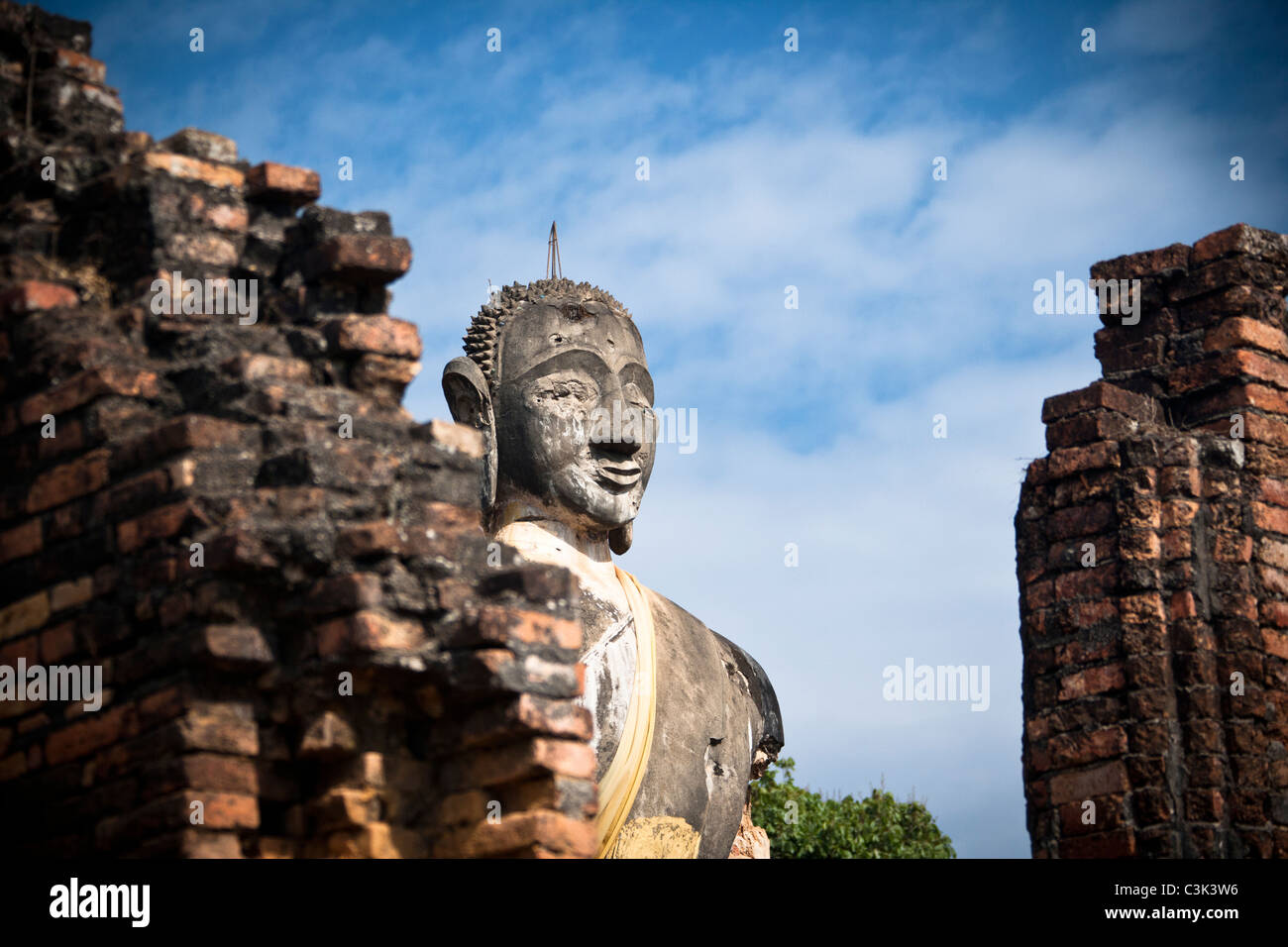 Ruines du Wat Piawat sont tout ce qui reste de ce qui a été construit en 1564 et bombardée dans les années 1960 Banque D'Images