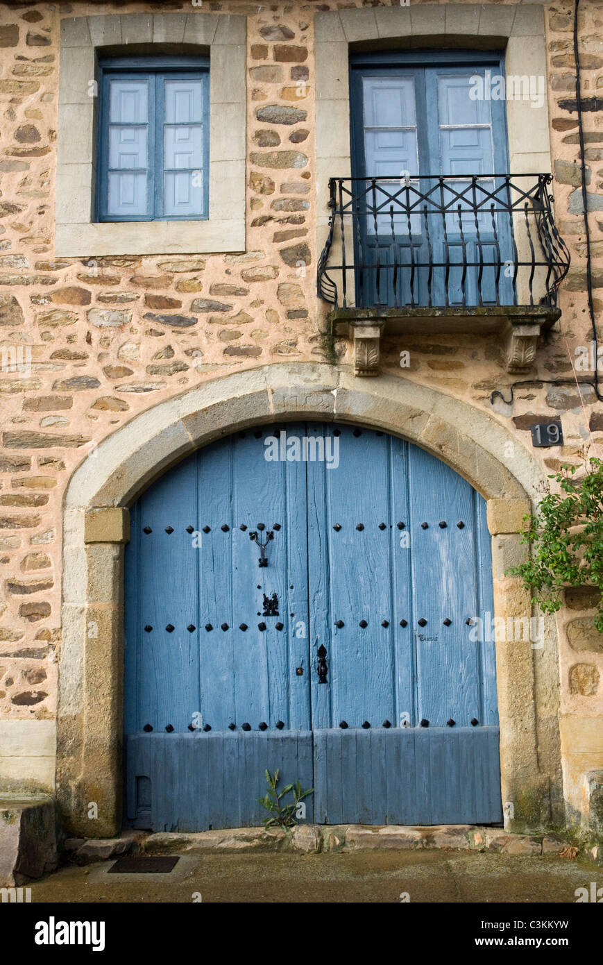 Maison rustique traditionnel le long de la route du pèlerinage, Camino de Santiago, au nord de l'Espagne Banque D'Images