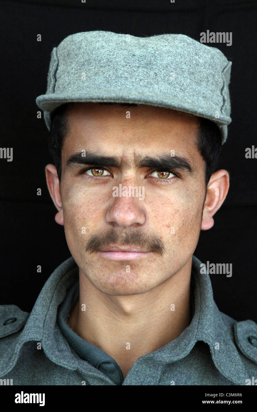 Les recrues afghanes en allemand de Kunduz, centre de formation Banque D'Images