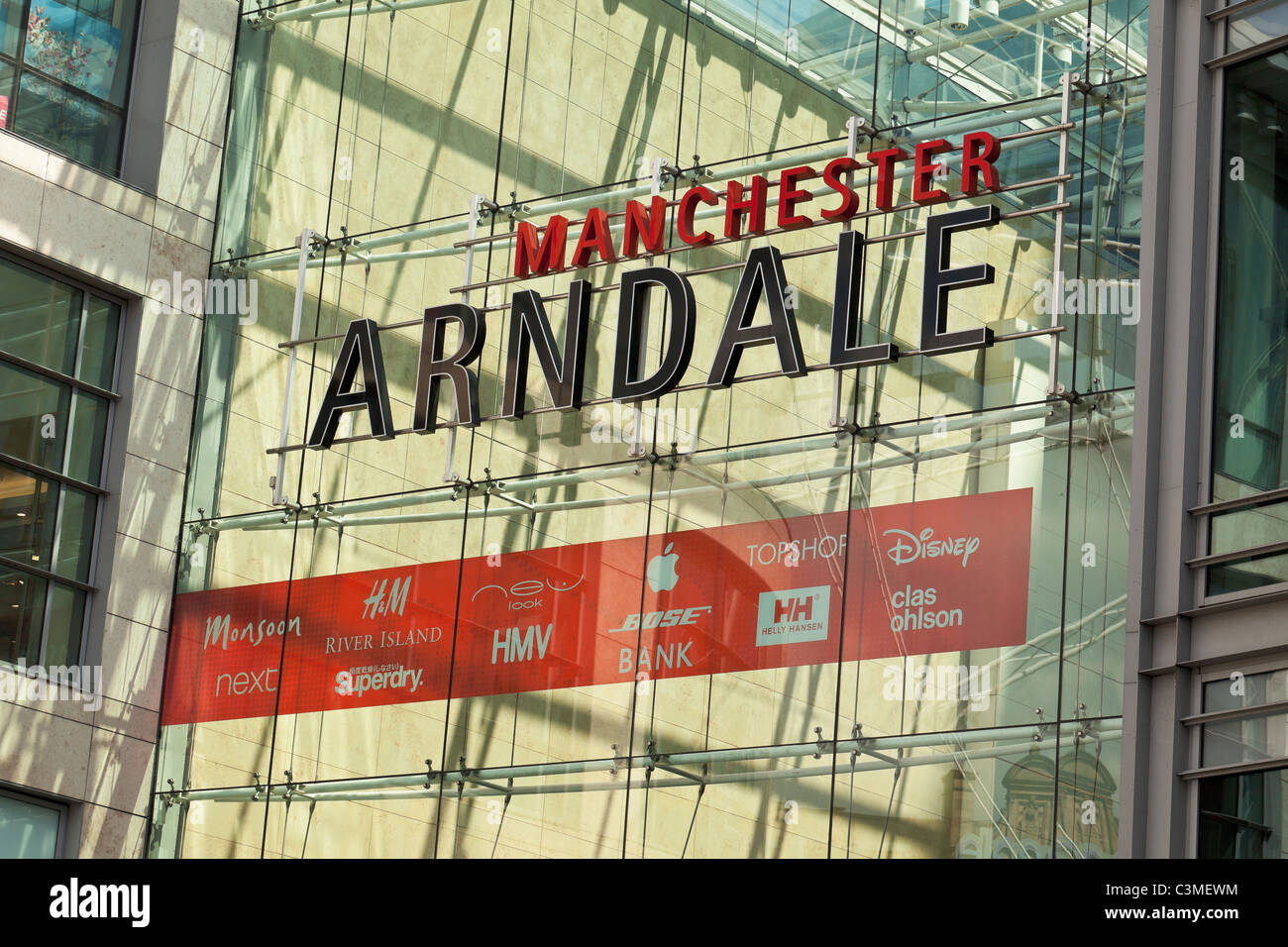 Le centre commercial Arndale Signe, Manchester, Angleterre. Banque D'Images