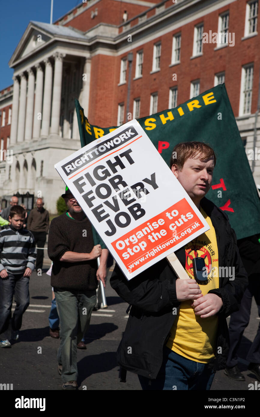 Chesterfield Les syndicats peuvent en mars Jour Marché de Chesterfield Derbyshire ville Angleterre East Midlands Banque D'Images