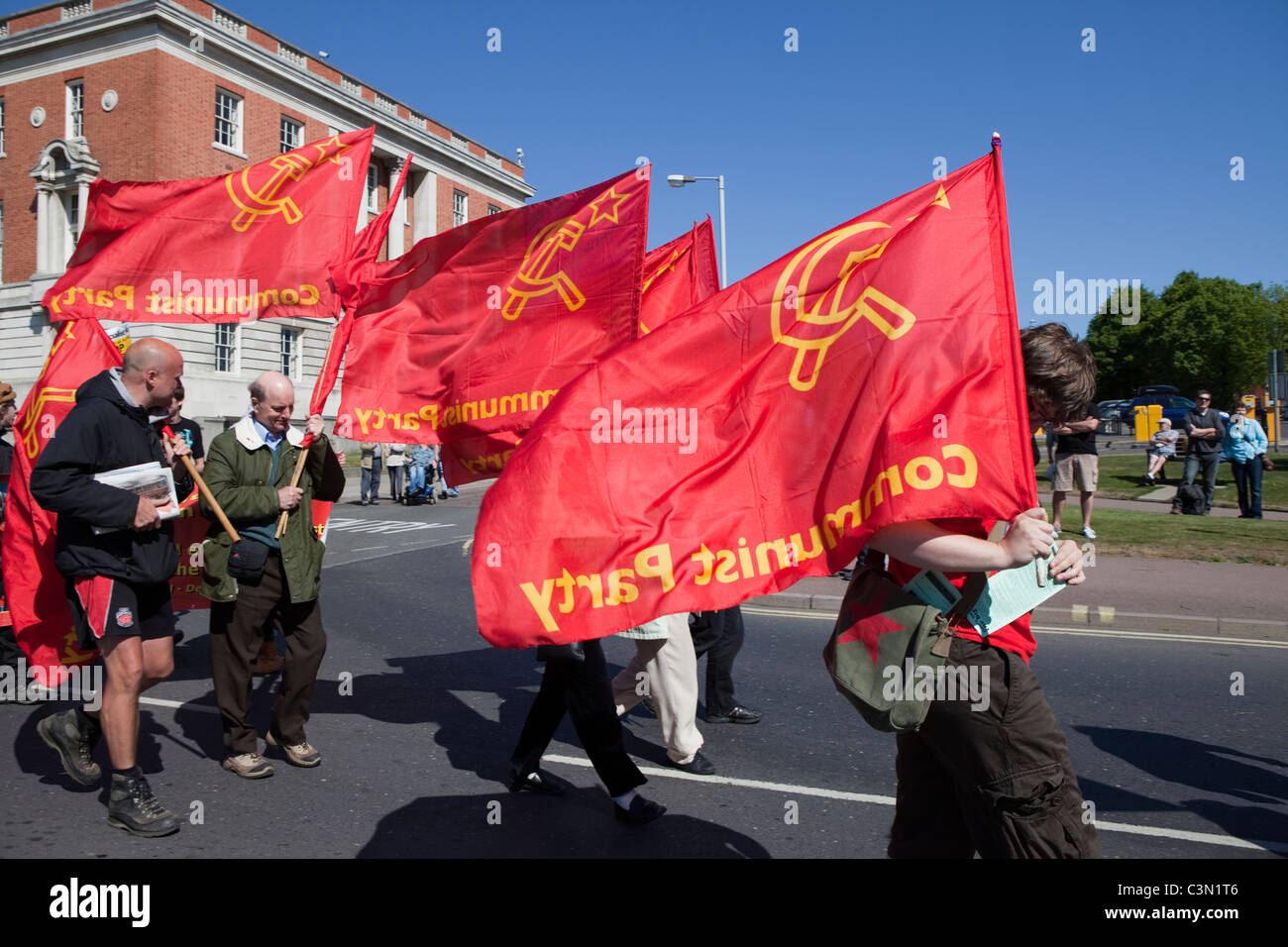 Chesterfield Les syndicats peuvent en mars Jour Marché de Chesterfield Derbyshire ville Angleterre East Midlands Banque D'Images