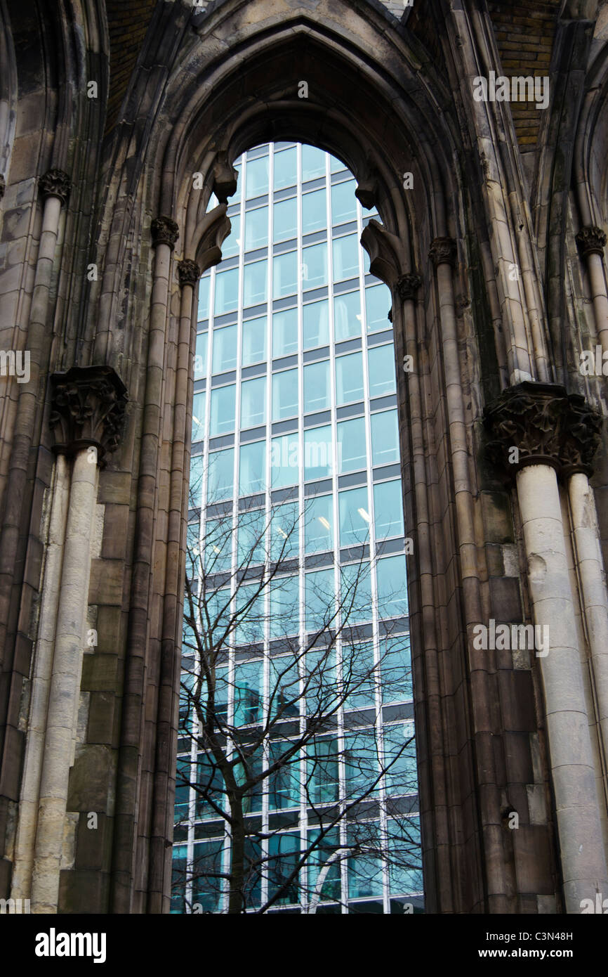 Détail des ruines de l'église Saint Nicolas à Hambourg, Allemagne Banque D'Images