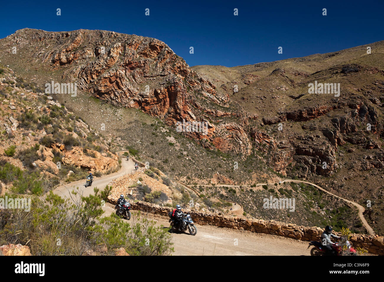 L'Afrique du Sud, Western Cape, Prince Albert, Swartberg Pass. Les motos. Banque D'Images