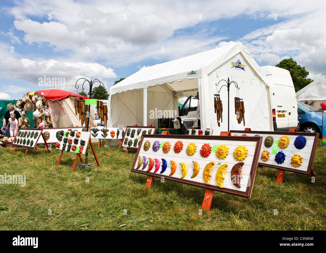 Souvenirs colorés en vente à l'Afrique du Suffolk Show 2011 Banque D'Images