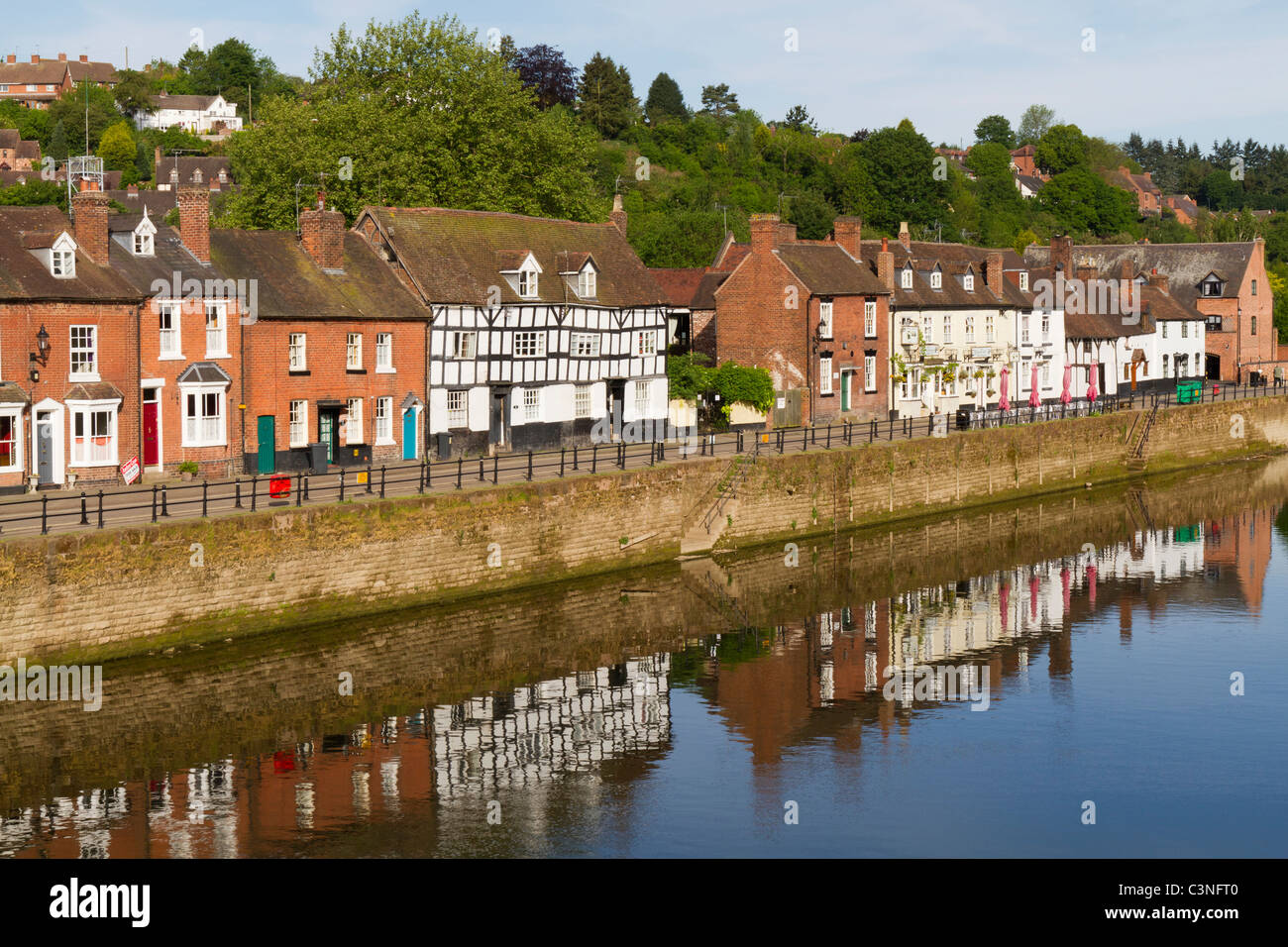 Le front de fleuve à Bewdley le Worcestershire Banque D'Images