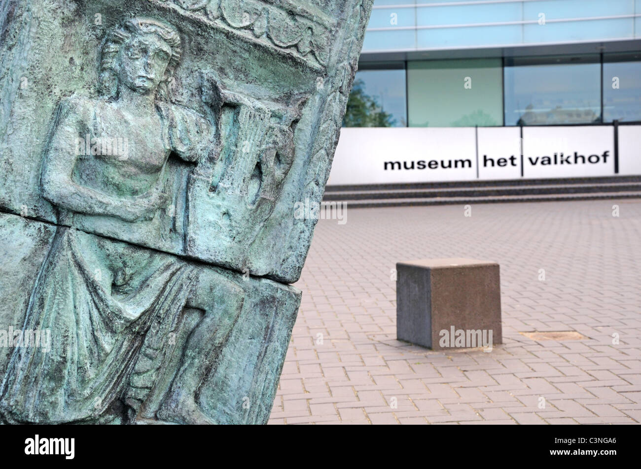 Nimègue, aux Pays-Bas. Het musée Valkhof (1999 : Ben van Berkel) Monument : Noviomagus - Ram Katzr / Rutger Fuchs, 2005) Banque D'Images