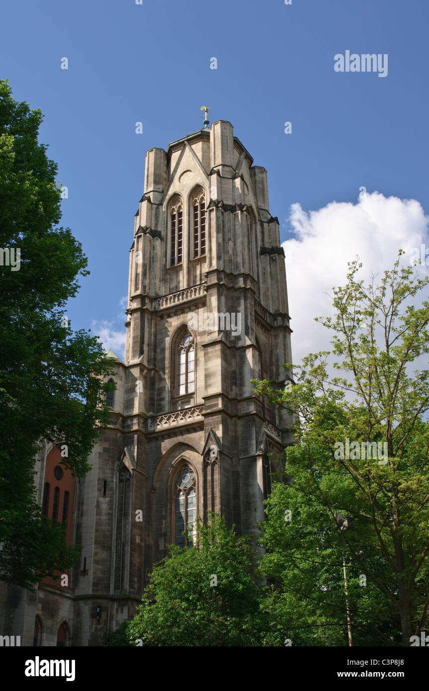Tour de l'église Saint Gertrud à Essen, Allemagne Banque D'Images