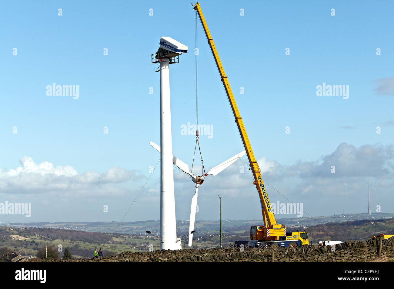 Wind turbine blade, blade 3, grue, green power, vent, nuages, campagne, le pouvoir du vent, Banque D'Images