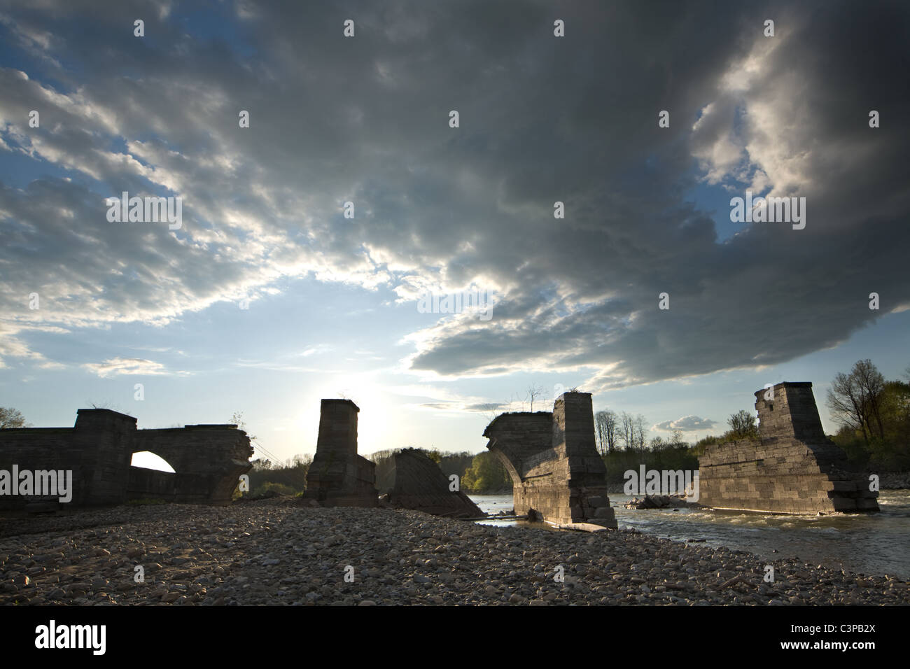 Ruines de l'Aqueduc de Schoharie, Erie Canal, près d'Amsterdam, la vallée de la Mohawk, l'État de New York Banque D'Images