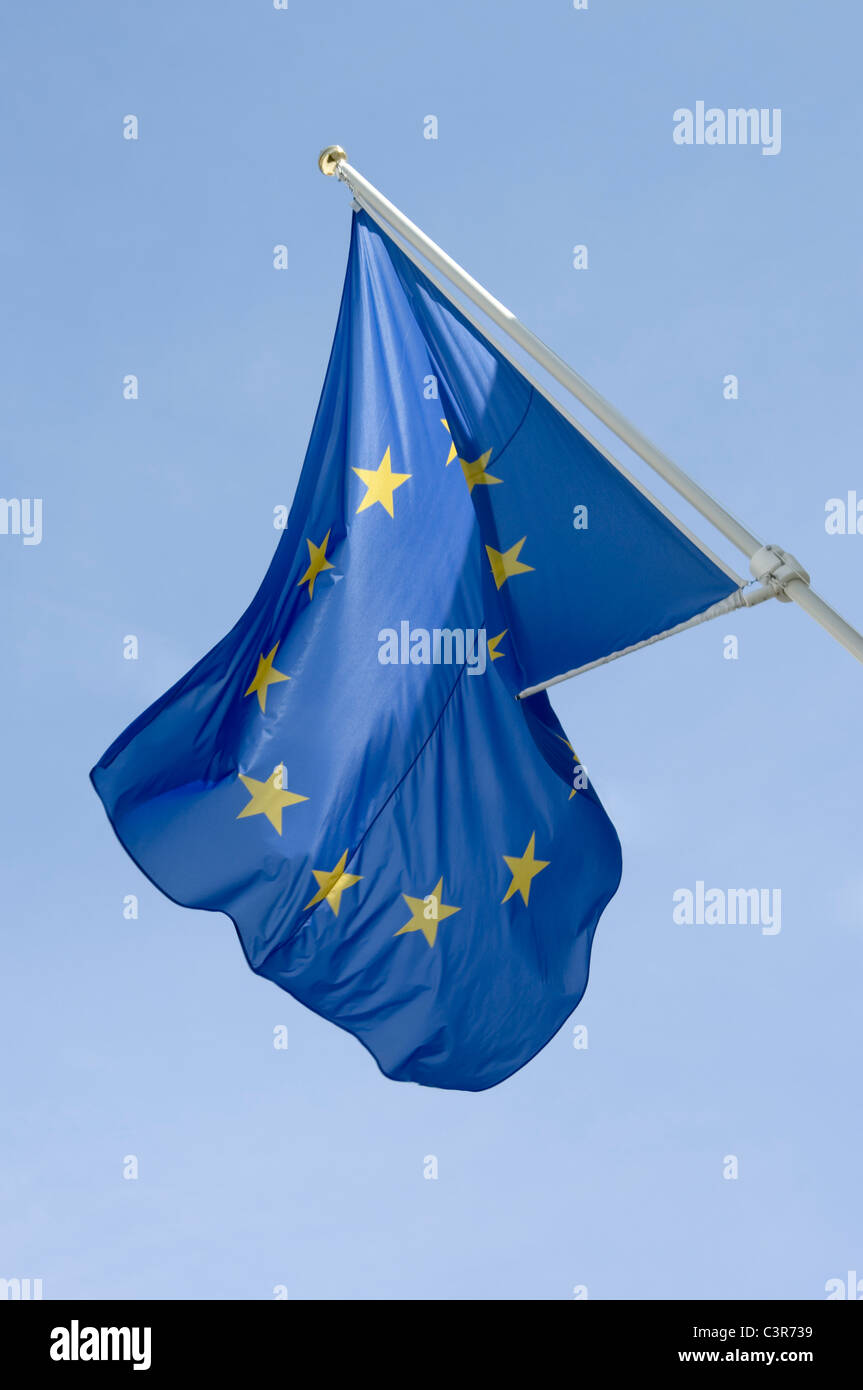Belgique, Flandre occidentale, Bruges, vue du drapeau européen Banque D'Images