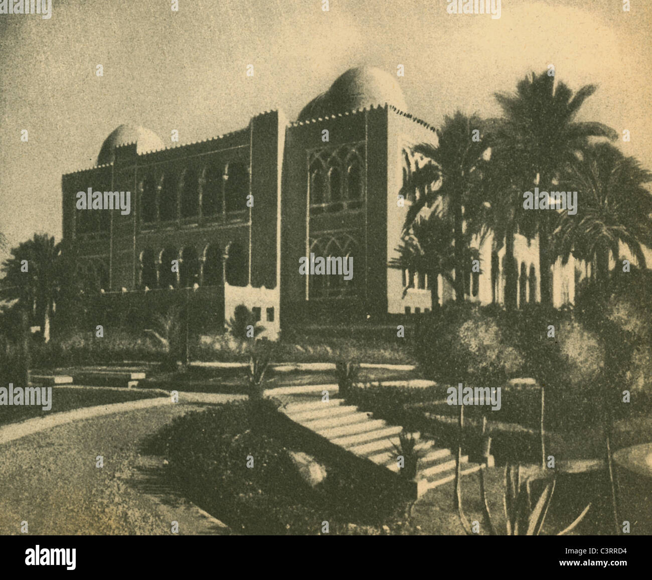 La Libye en vertu de l'occupation italienne dans les années 1930 - Le Grand Hôtel à Tripoli. À partir de l'Commissariato per il Turismo in Libia. Banque D'Images