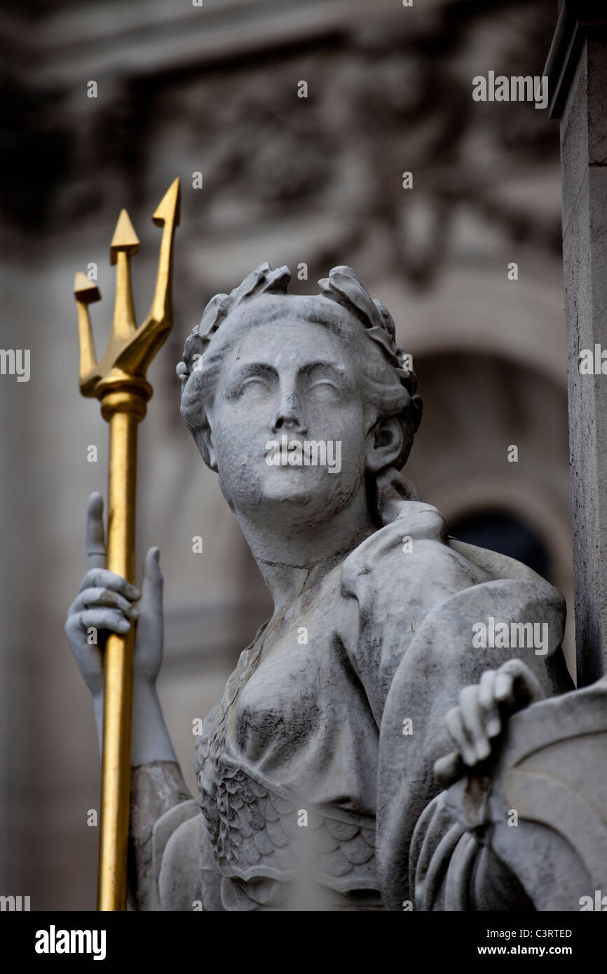 La statue de la britannia Banque de photographies et d’images à haute résolution Alamy