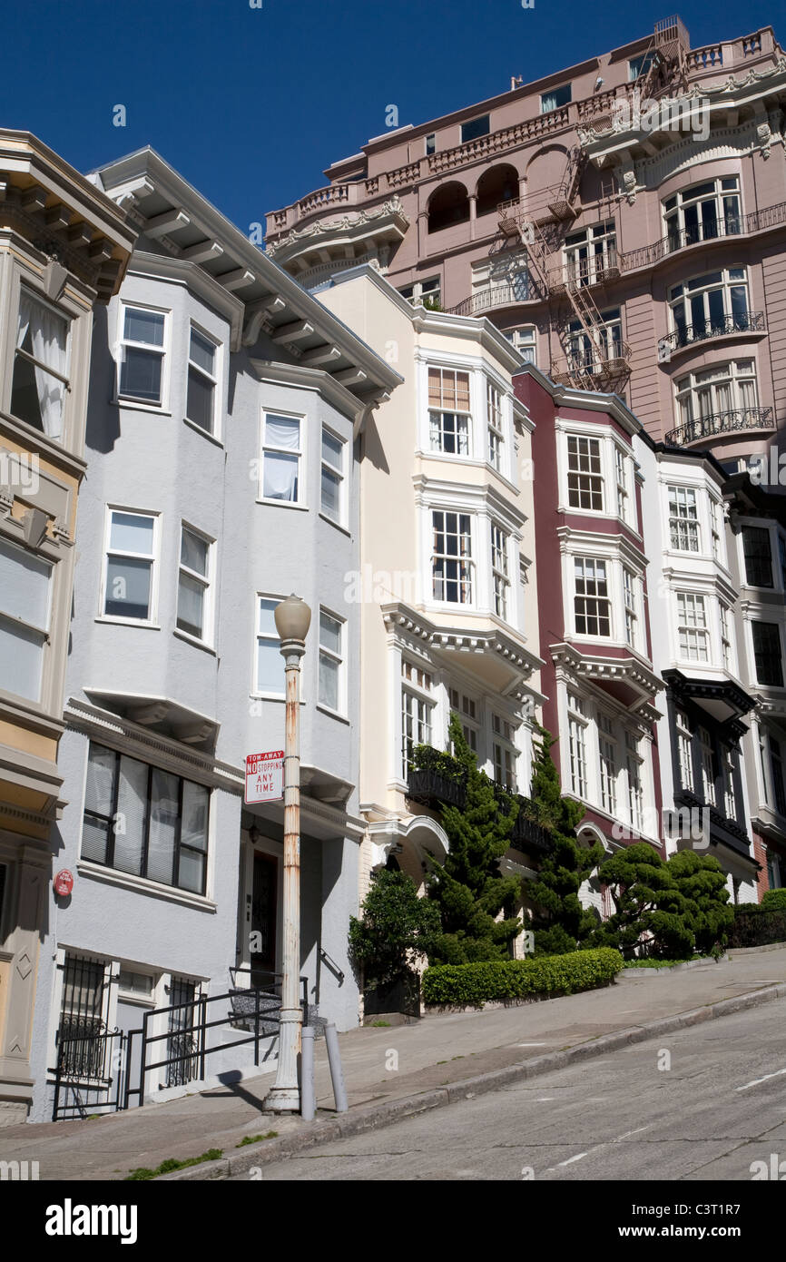 Des bâtiments de style victorien sur Mason Street, San Francisco Banque D'Images