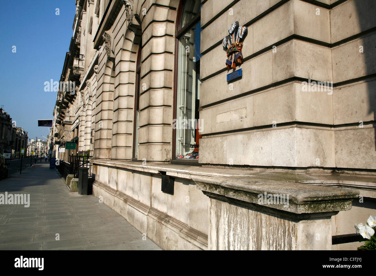 Vue vers le bas Pall Mall, St James's, London, UK Banque D'Images