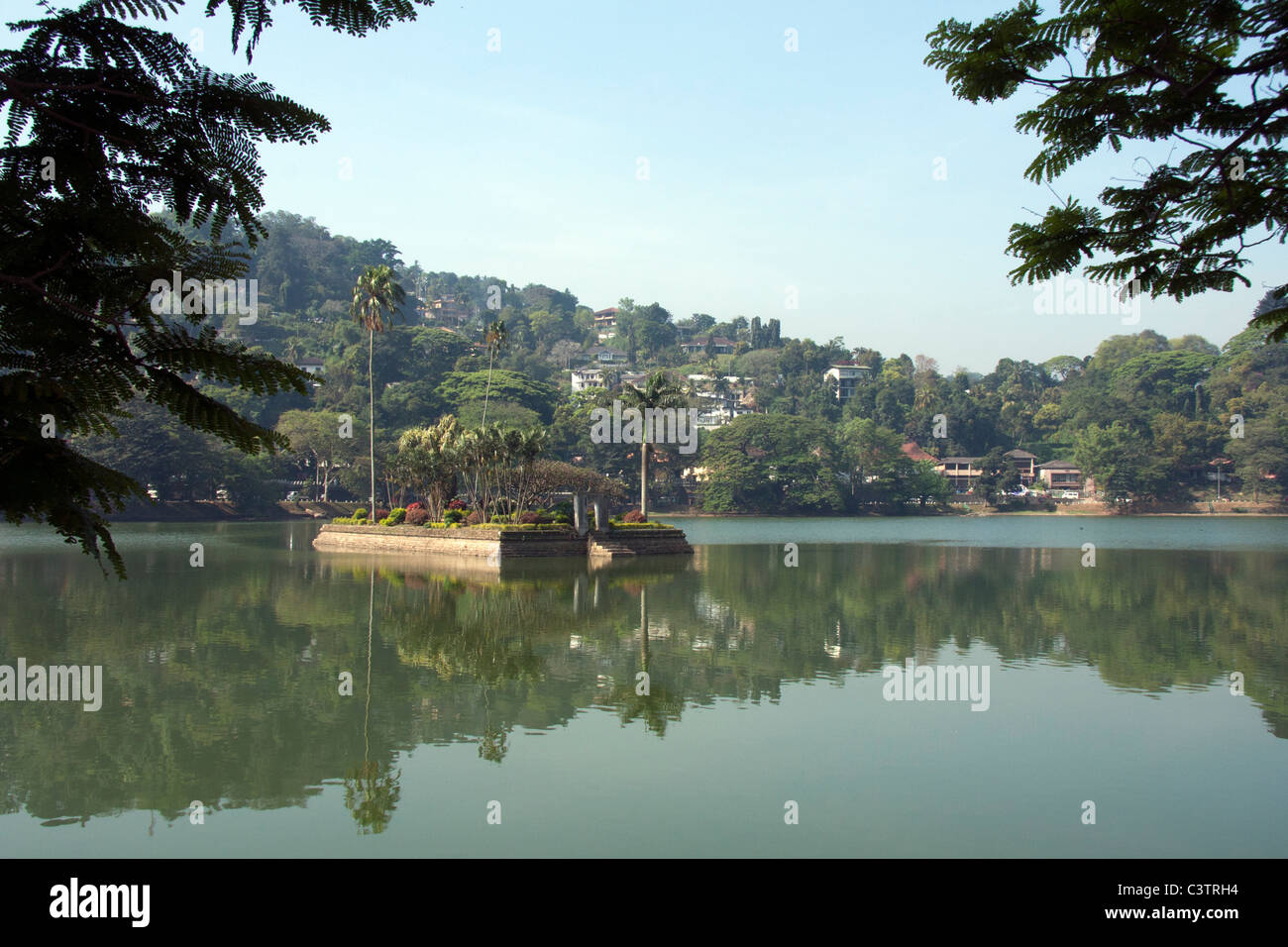 Le lac, Kandy, Sri Lanka Banque D'Images