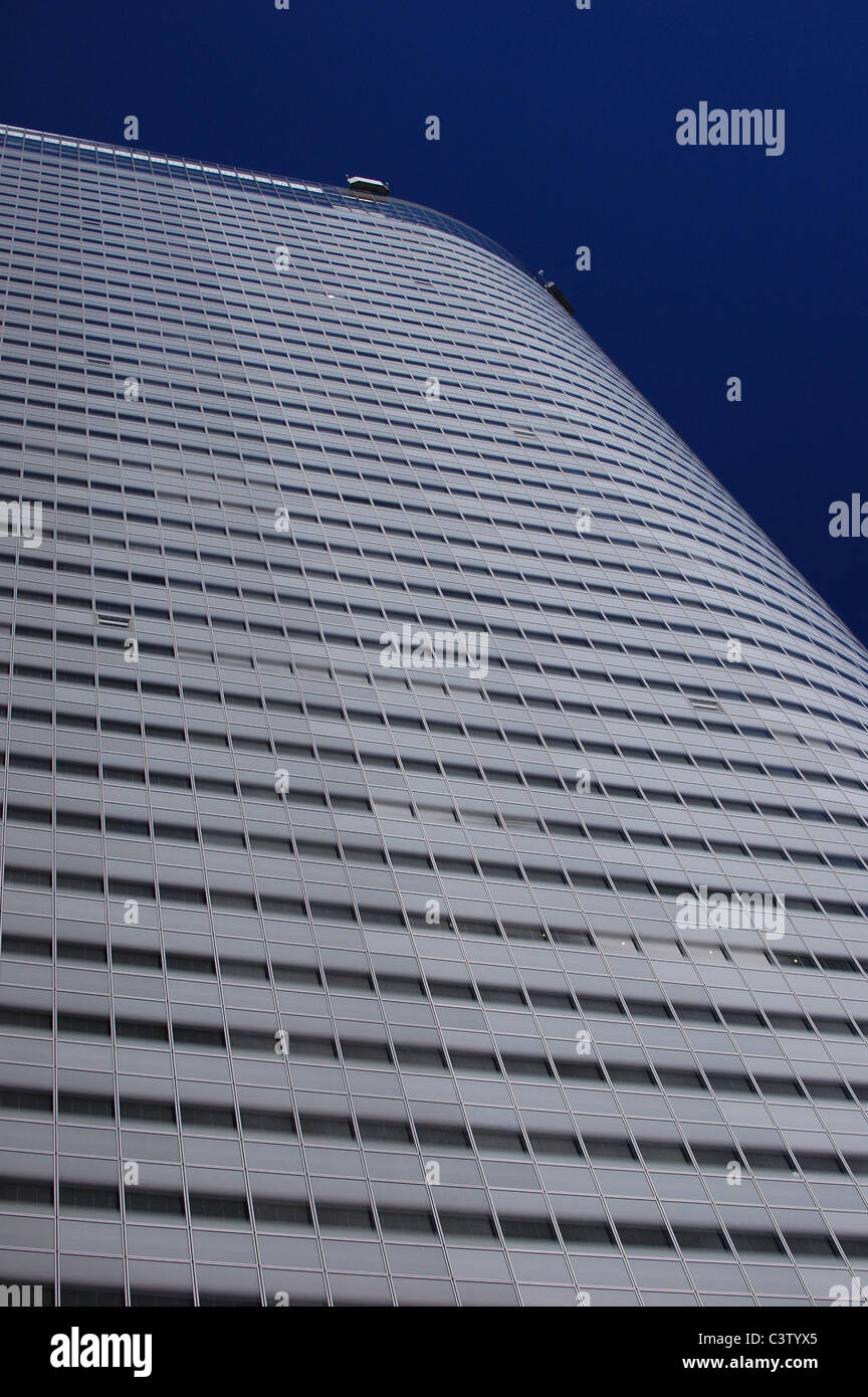 Des tours d'immeuble de bureaux à Tokyo Banque D'Images