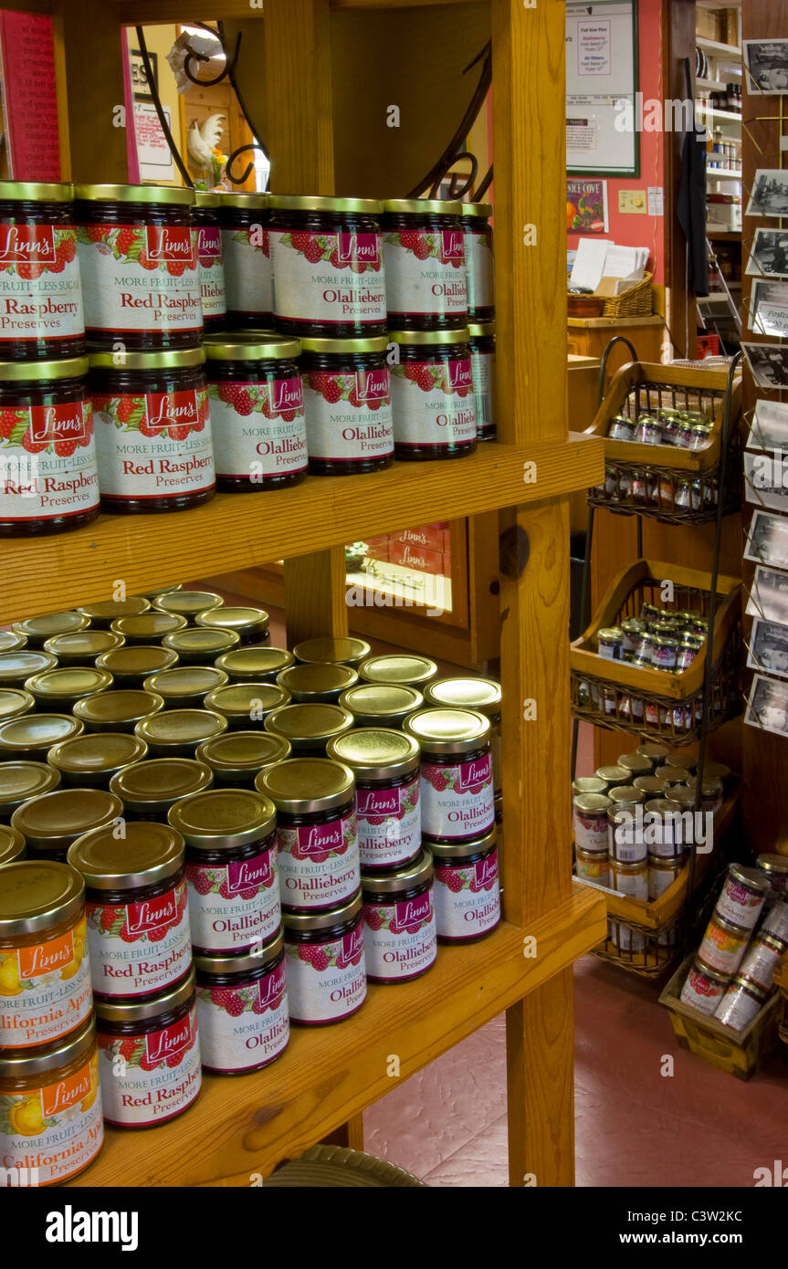 Linn's Farm Original Store, connu pour les gelées de fruits frais et de tartes, près de Cambria, Californie Banque D'Images