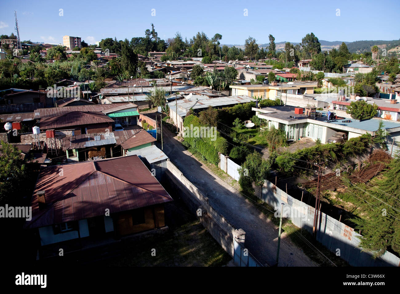 Vue urbaine d'Addis-Abeba, Ethiopie, Afrique. Ville africaine avec maisons et bâtiments Banque D'Images