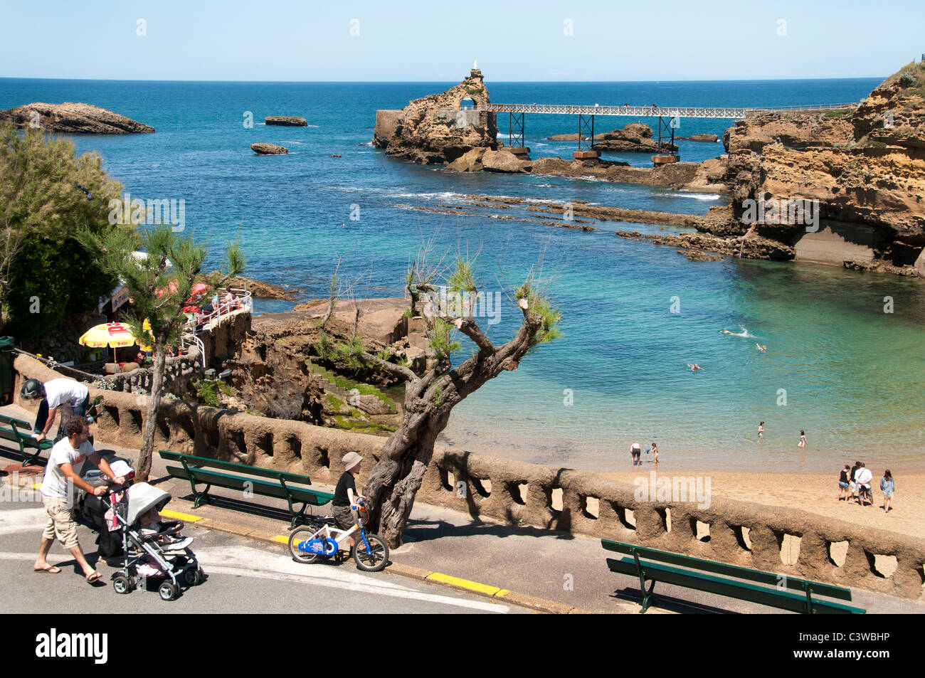 France Biarritz Vieux Port Français De La Mer Des Rochers La