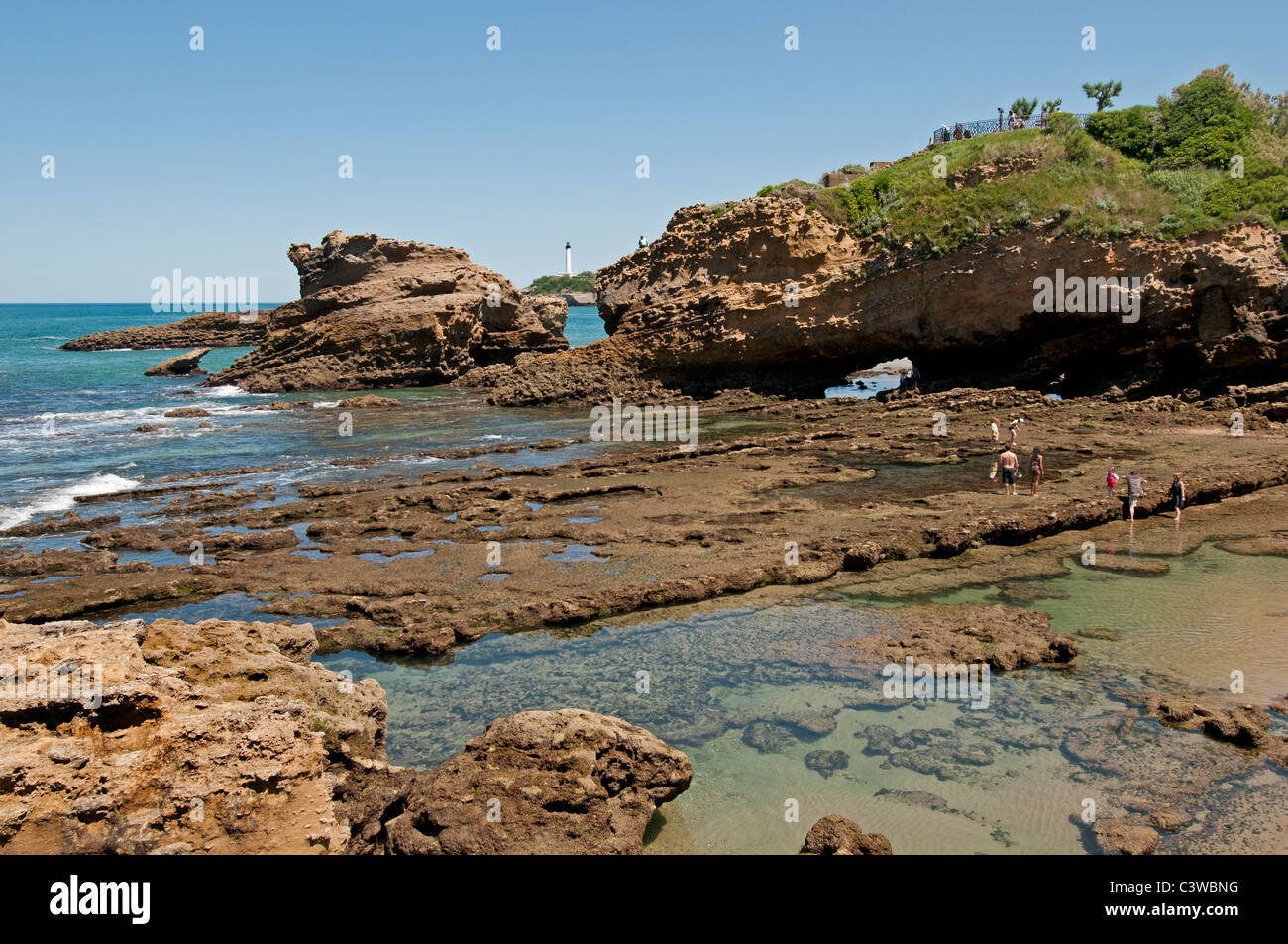 France Biarritz vieux port français de la mer des rochers La plage du Port-Vieux Pyrenees Atlantiques Aquitaines flux flux reflux Banque D'Images