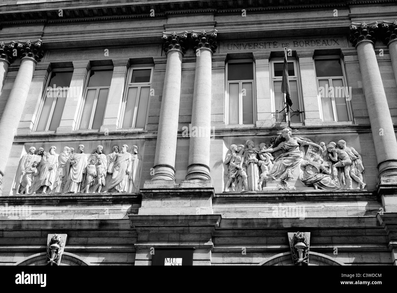 Une vue détaillée de l'Université de Bordeaux en France Banque D'Images