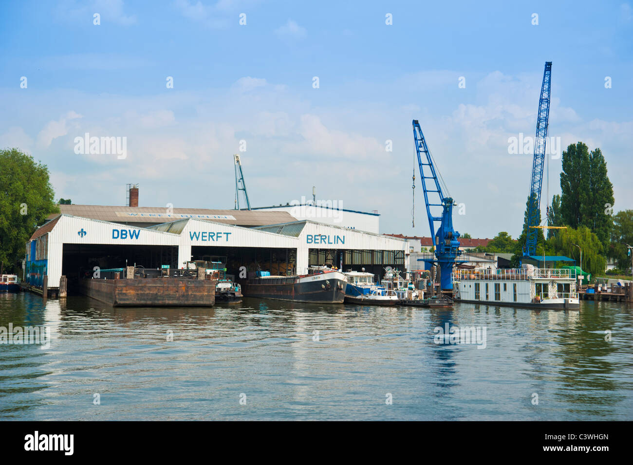 DBW-Werft Shipbuilding Company sur la rivière Dahme, Berlin, Allemagne Banque D'Images