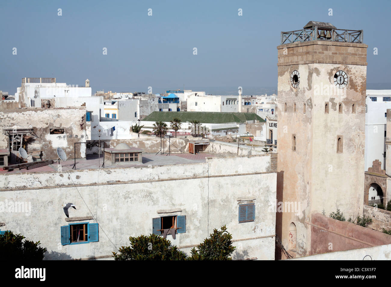 Vue sur les toits de la médina, Marrakech, Maroc. Banque D'Images