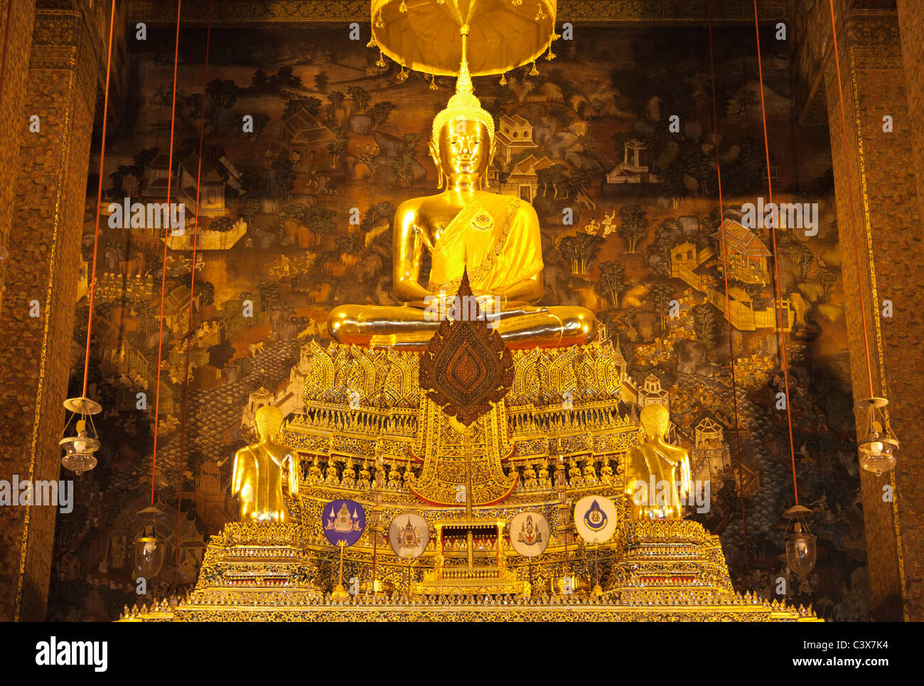 Temple de Wat Pho à Bangkok, Bouddha assis - sublime 2 Banque D'Images
