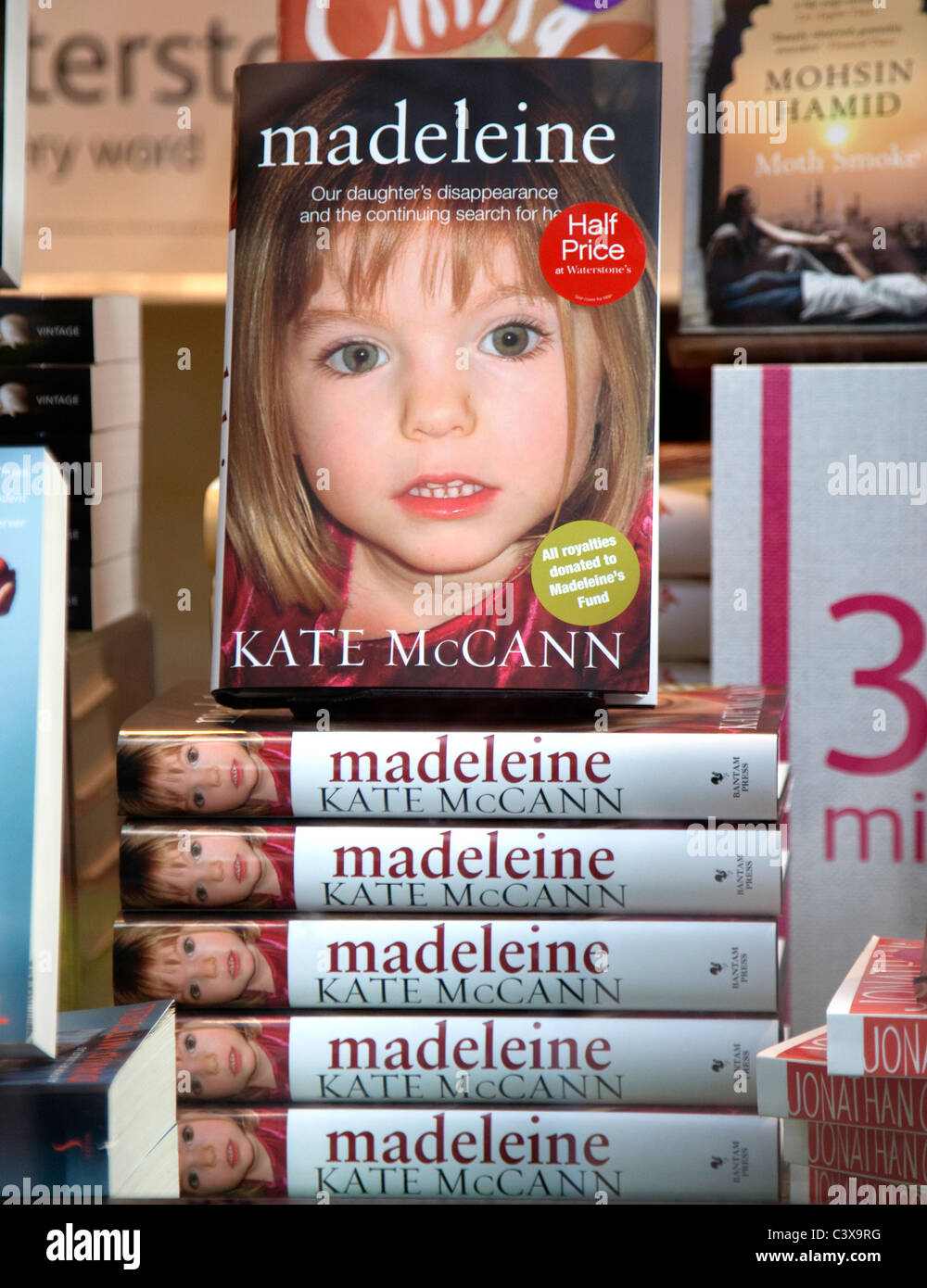 Madeleine McCann livre en vente en librairie de Londres Banque D'Images