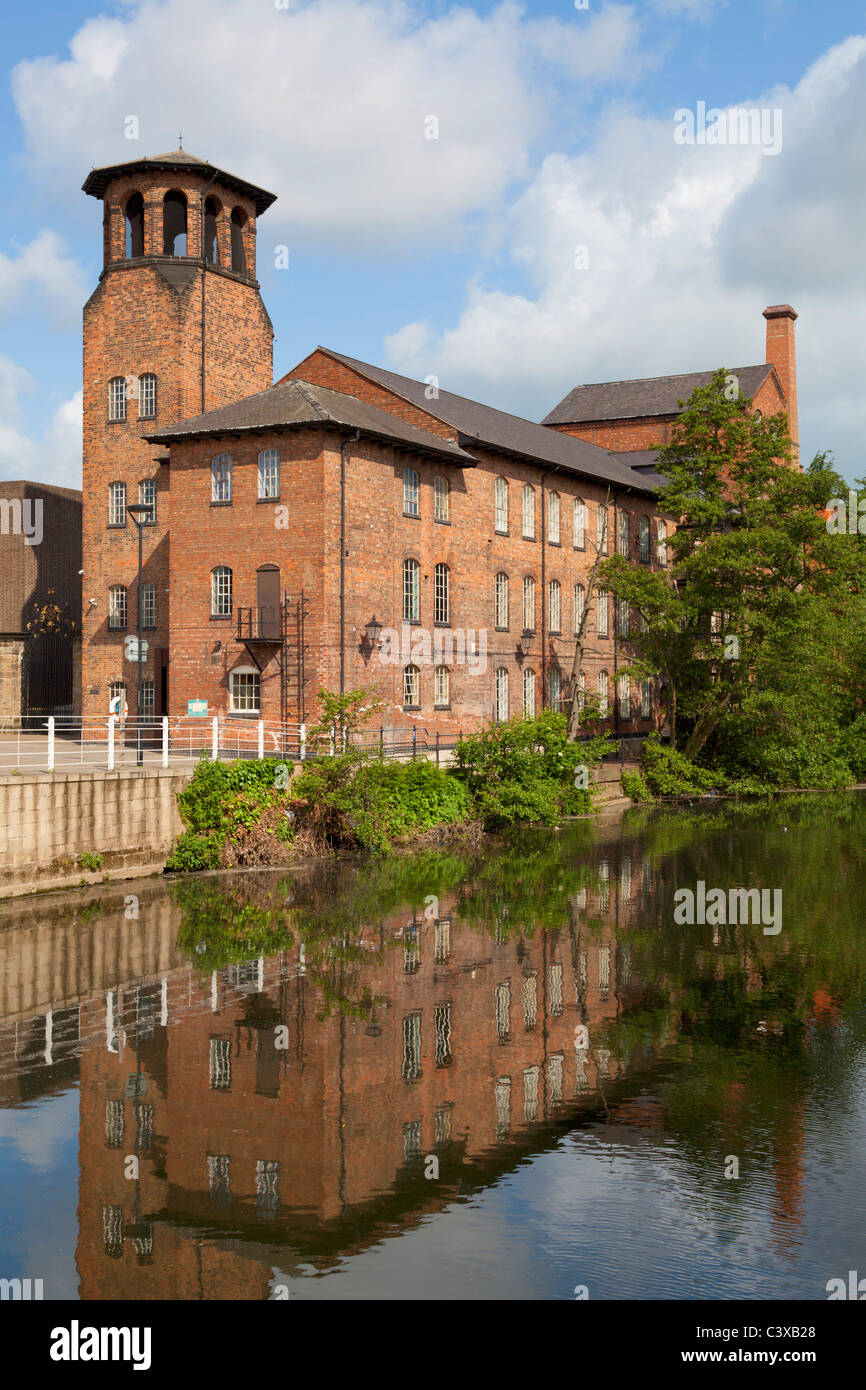 Derby Silk Mill l'ancienne Silk Mill maintenant derby Musée industriel Derby Centre-ville Derbyshire Angleterre GB Royaume-Uni Europe Banque D'Images