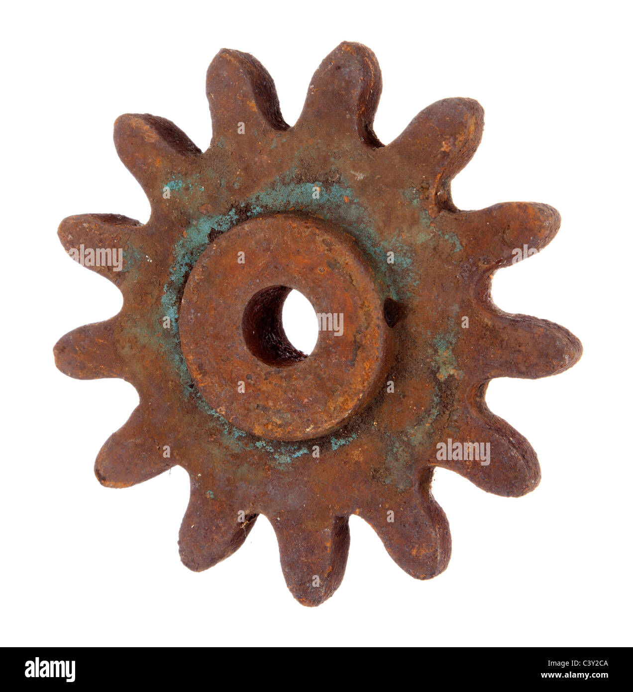 Old rusty gear isolé sur fond blanc Banque D'Images