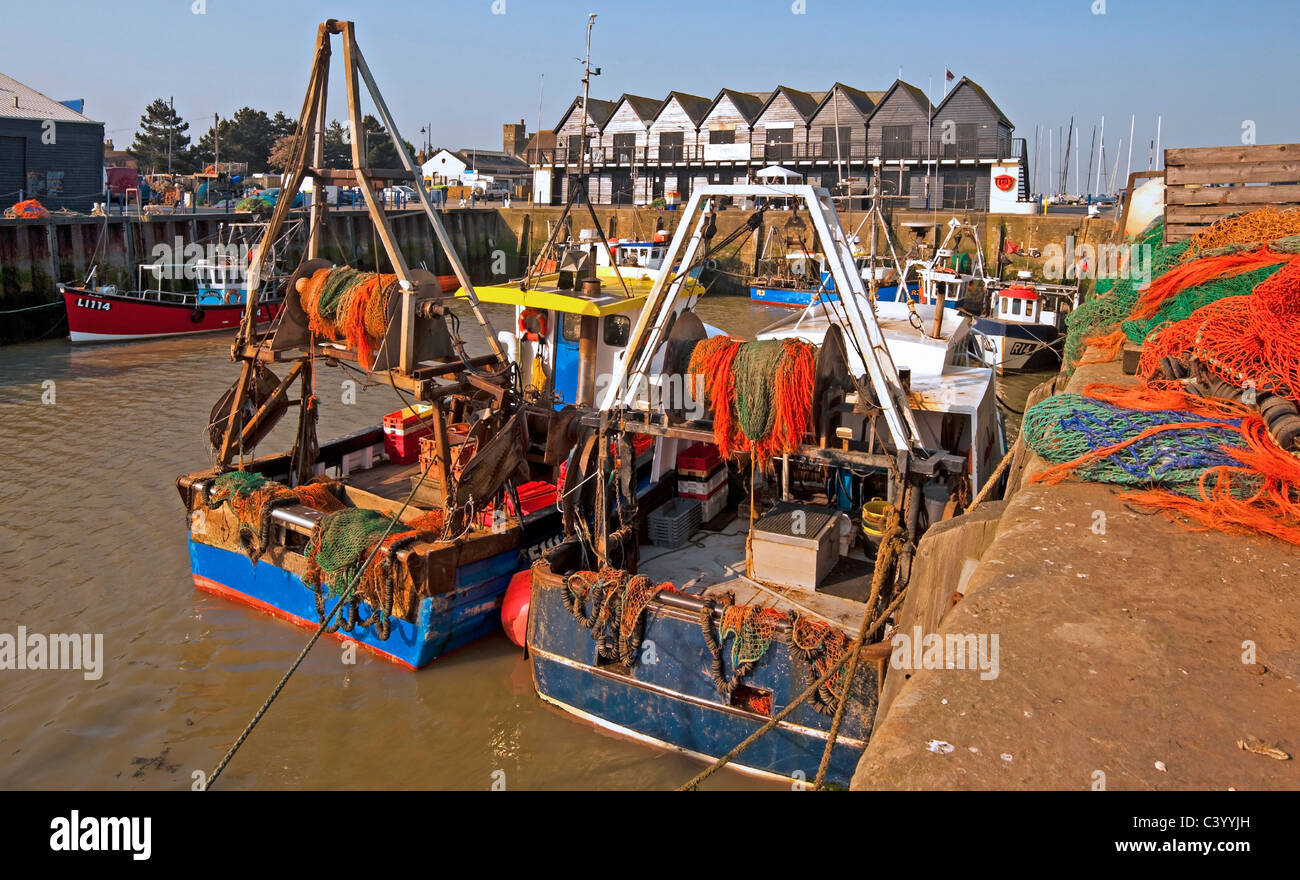 WHITSTABLE, KENT, Royaume-Uni - 30 AVRIL 2011 : bateaux de pêche dans le port Banque D'Images