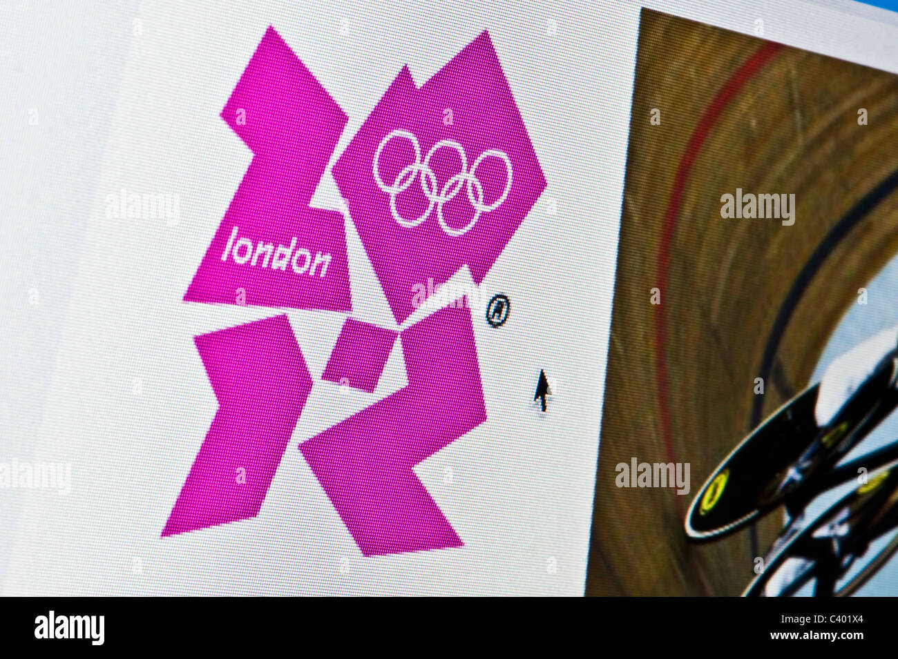 Close up of the London 2012 logo tel que vu sur son site web. (Usage éditorial uniquement : -Print, télévision, e-book et le comité éditorial du site). Banque D'Images