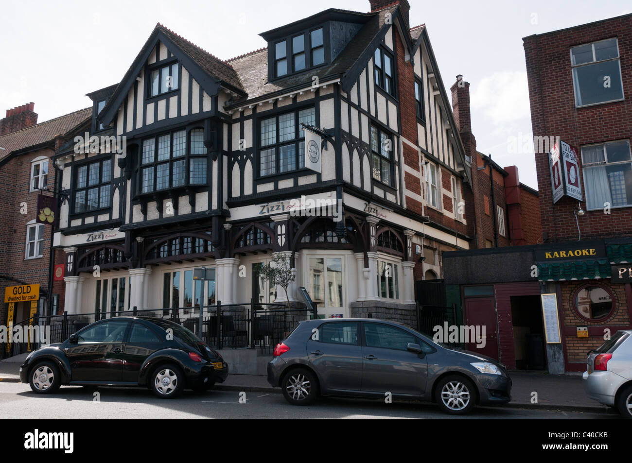 Le Restaurant Zizzi Beckenham dans High Street a été the Three Tuns pub dans les années 60 et le lieu de David Bowie's Arts Lab. Banque D'Images