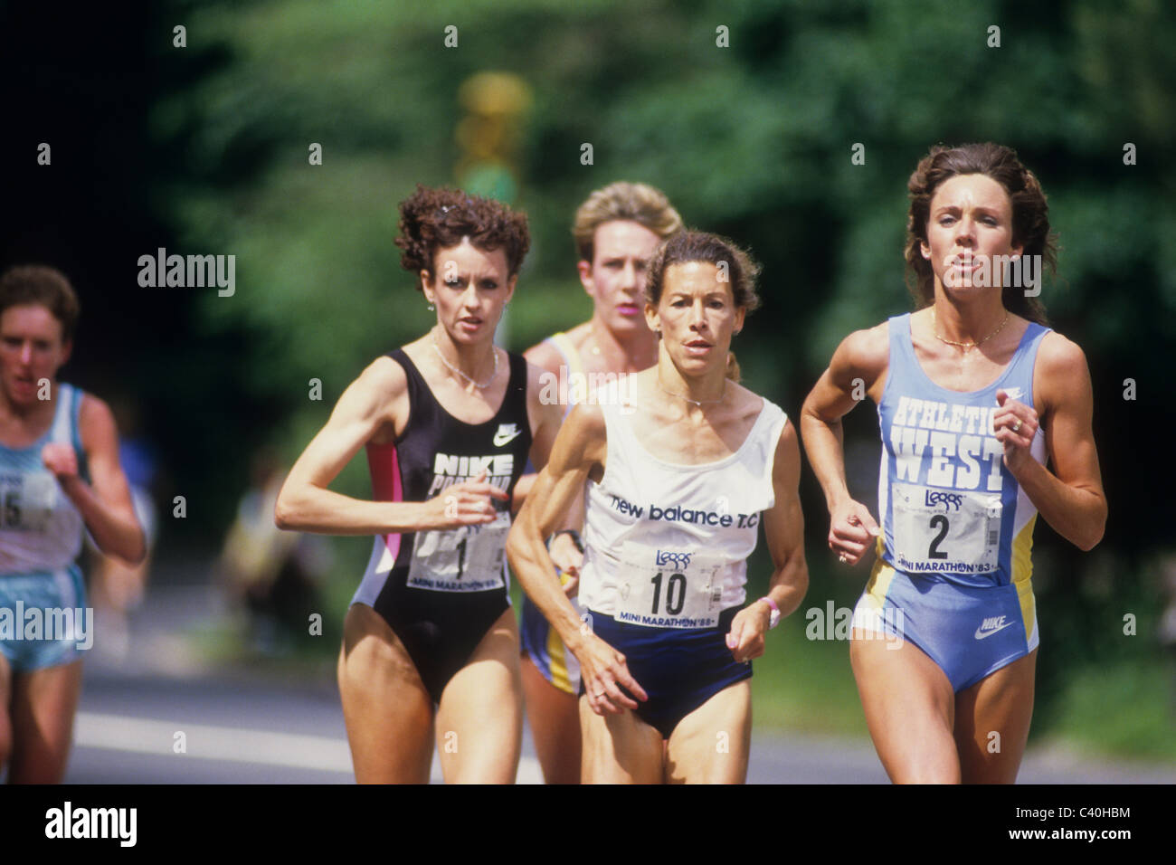 L R : Lisa Martin, Francie Larrieu Smith, Mary Decker Slaney concurrentes dans le 1988 L'eggs Mini Marathon. Banque D'Images