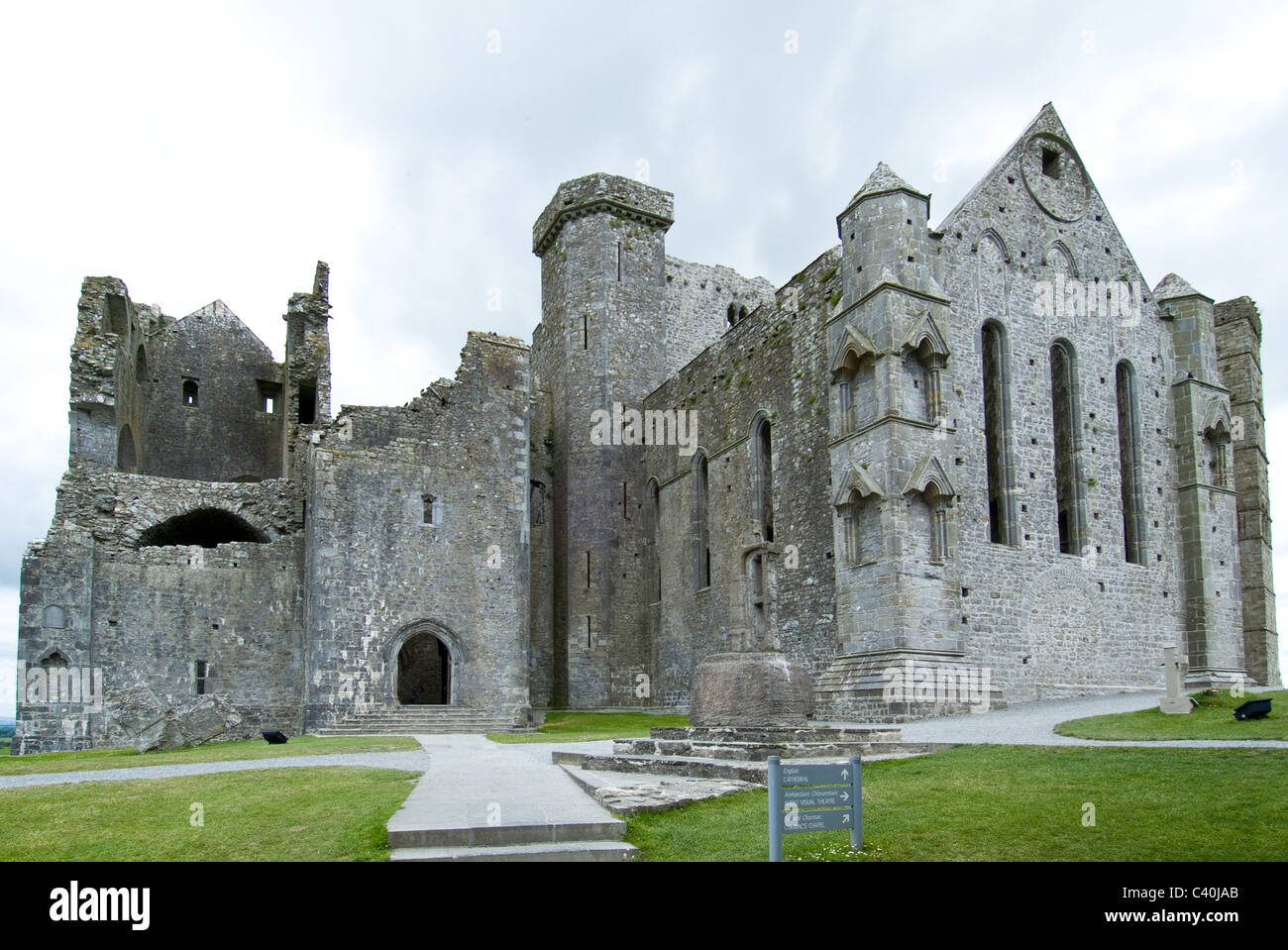 Rock of Cashel Irlande eire irlandais du 12ème siècle Carraig Phádraig Kings St. Patrick's historic site province Munster, Afrique du Sud Banque D'Images