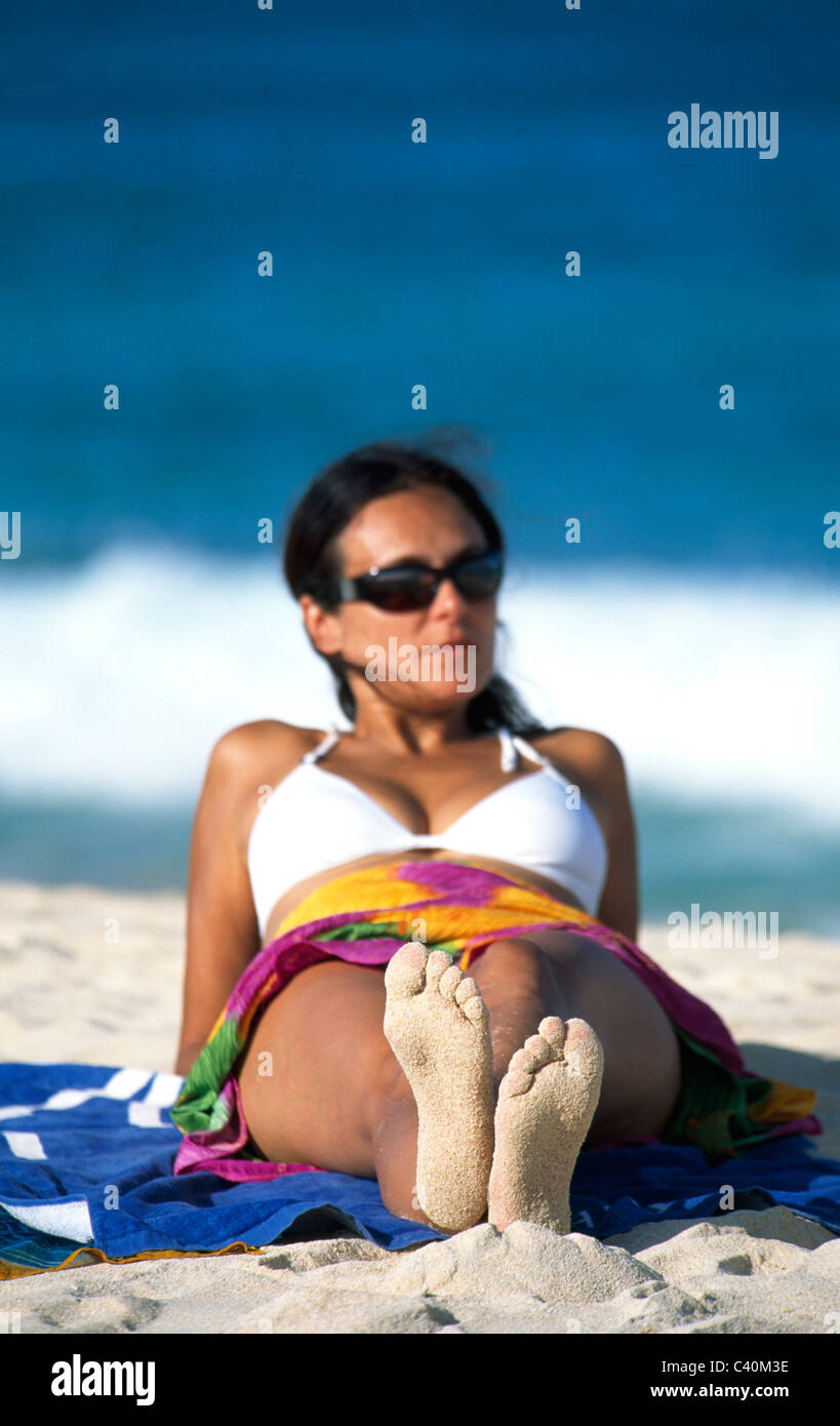 Parution du modèle, plage, mer, Corralejo, Fuerteventura, îles Canaries, Îles britanniques, Espagne, femme, . Sand Banque D'Images