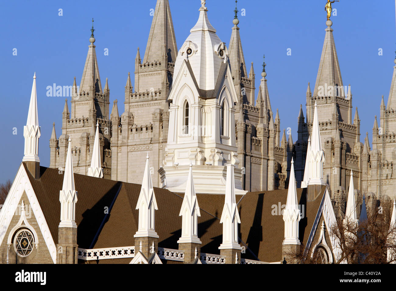 Avis d'assemblée Hall et Temple de Salt Lake City à l'intérieur de Temple Square, Salt Lake City, Utah, United States, Amérique du Nord Banque D'Images