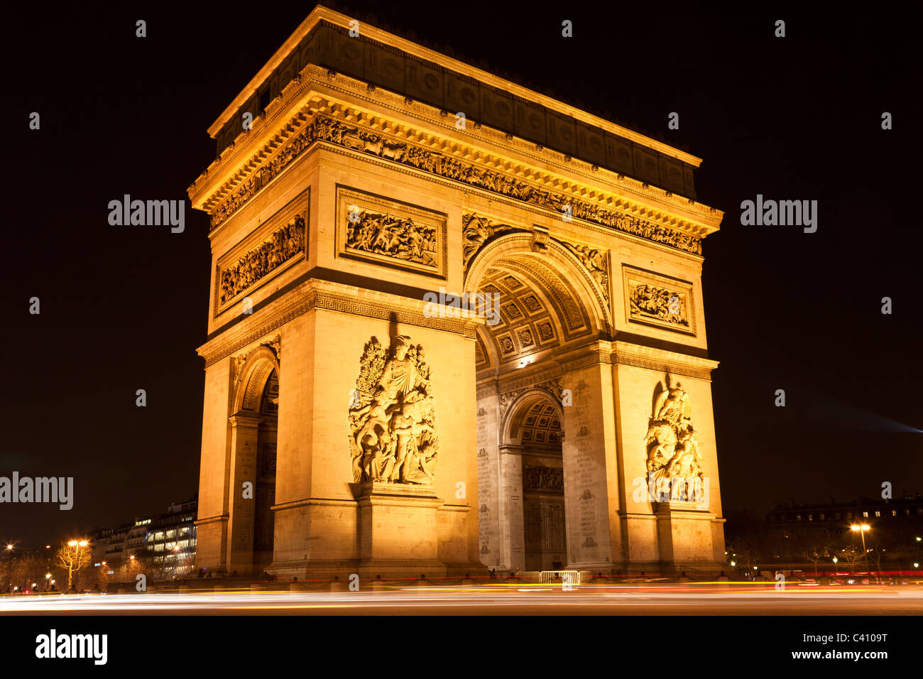 L'Arc de Triomphe de nuit (Arc de Triomphe), Paris, France Banque D'Images