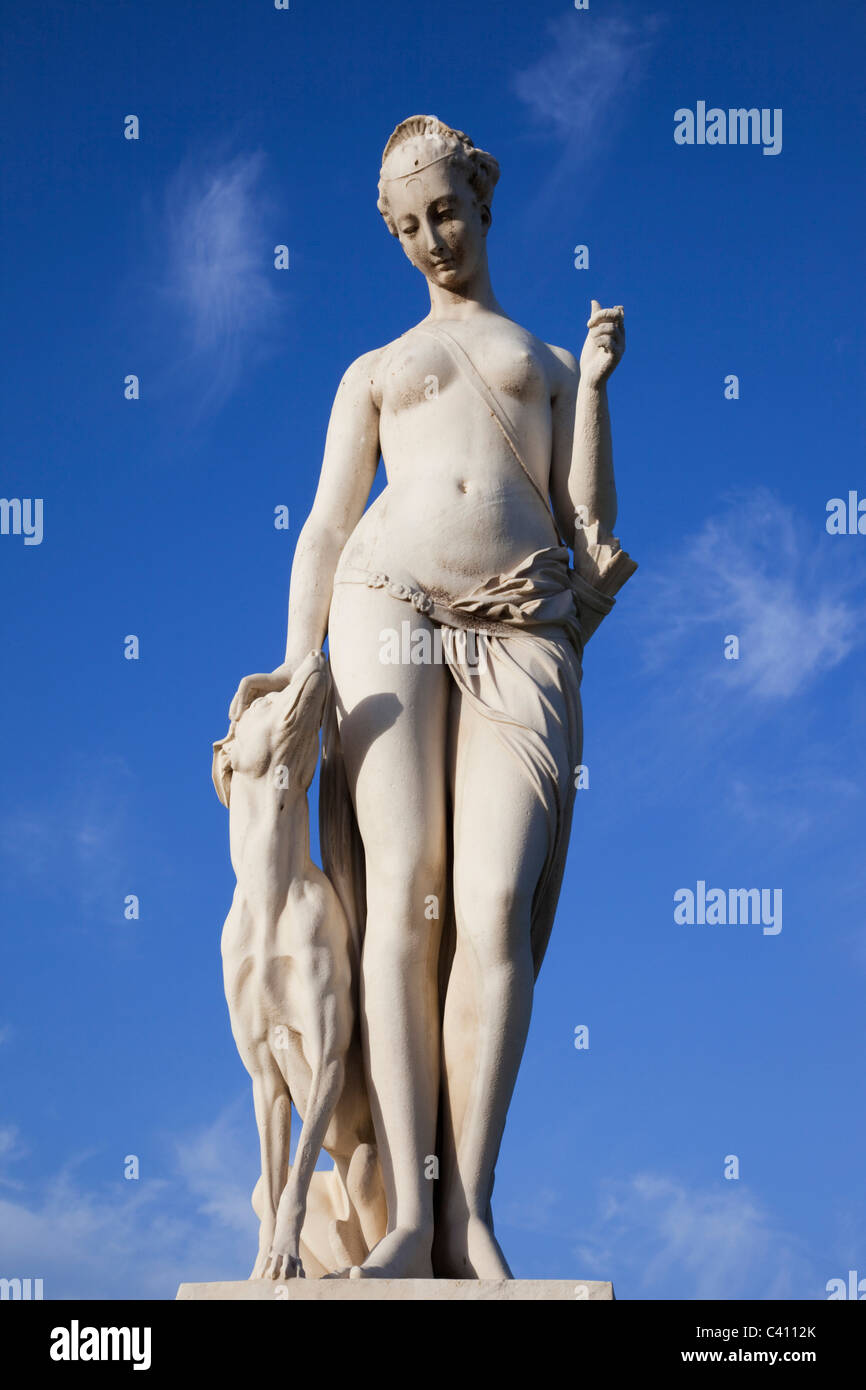 Europe, France, Paris, Jardin des Tuileries, le Jardin des Tuileries, Jardin, jardins, Jardins de Paris, Diana, Louis Auguste Leveque, tourisme, T Banque D'Images