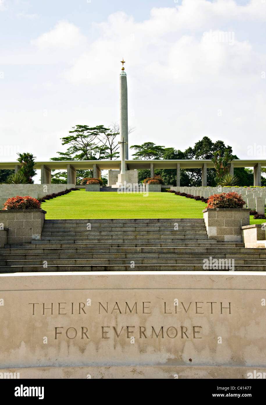 Monument à Singapour Kranji War Cemetery en reconnaissance des militaires tués au combat de Singapour l'Asie dans la seconde guerre mondiale Banque D'Images