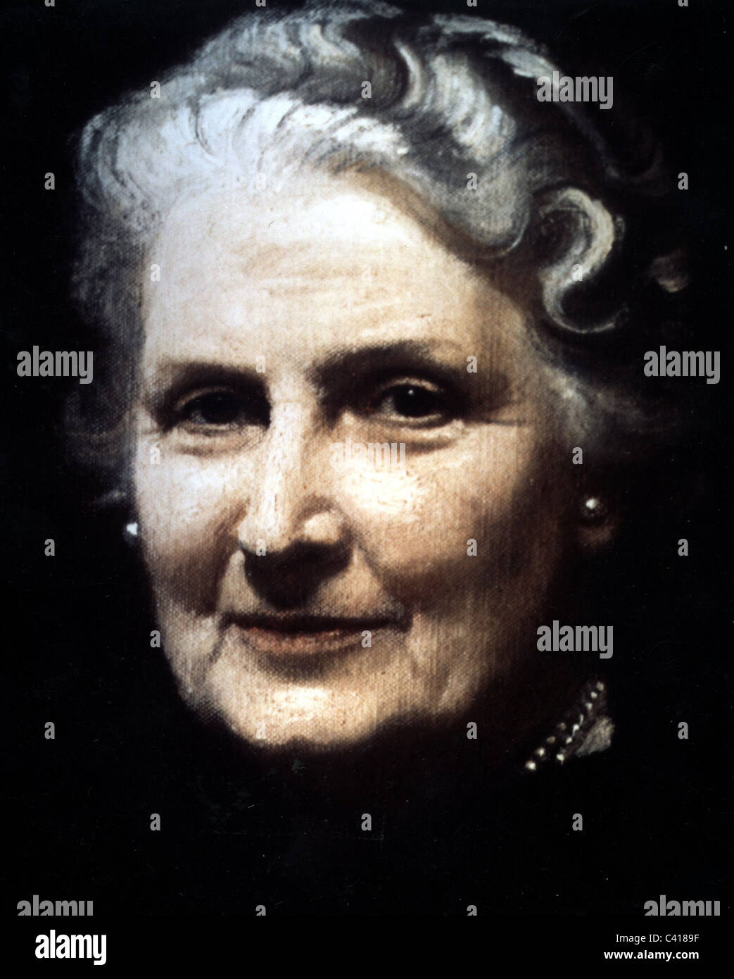 Montessori, Maria, 31.8.1870 - 6.5.1952, médecin italien, éducateur, portrait, en tant que vieille femme, peinture de Frank O. Salisbury (1874 - 1962), détails, vers 1950, Banque D'Images
