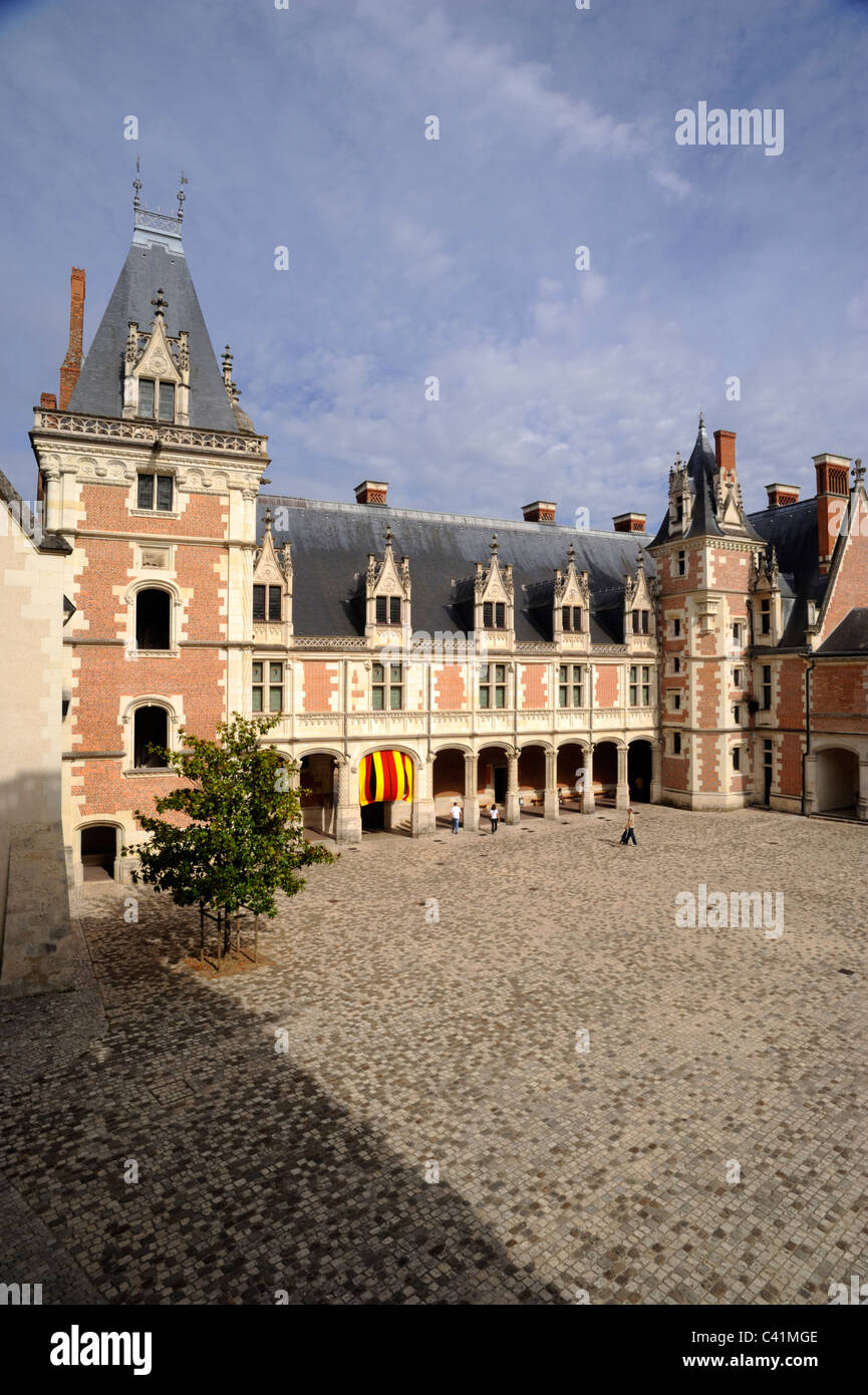 France, Vallée de la Loire, Blois, cour du château Banque D'Images