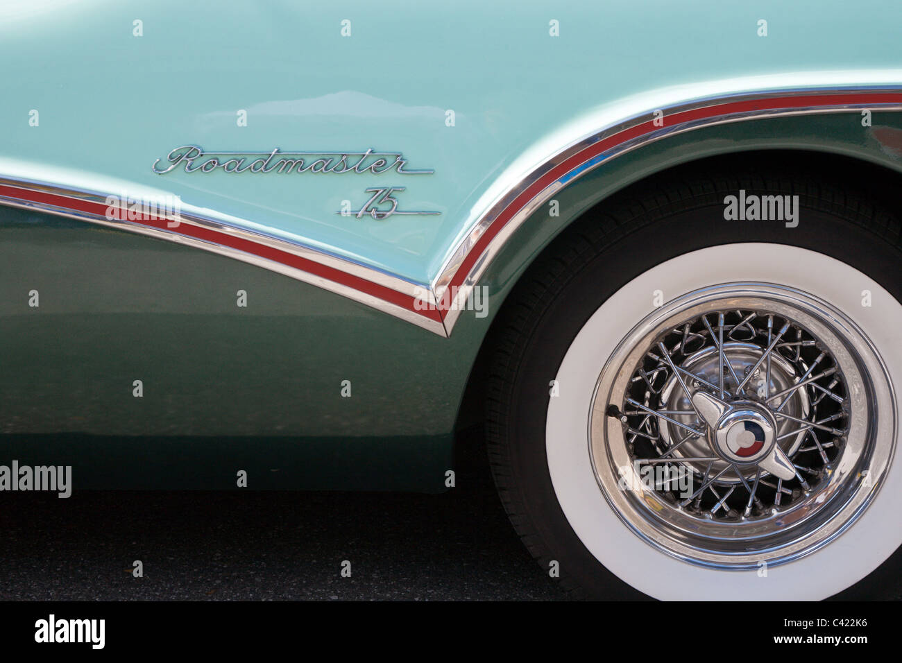 Buick Roadmaster 1957 Série 75 antique classique voiture à montrer à Leesburg, Florida, USA Banque D'Images