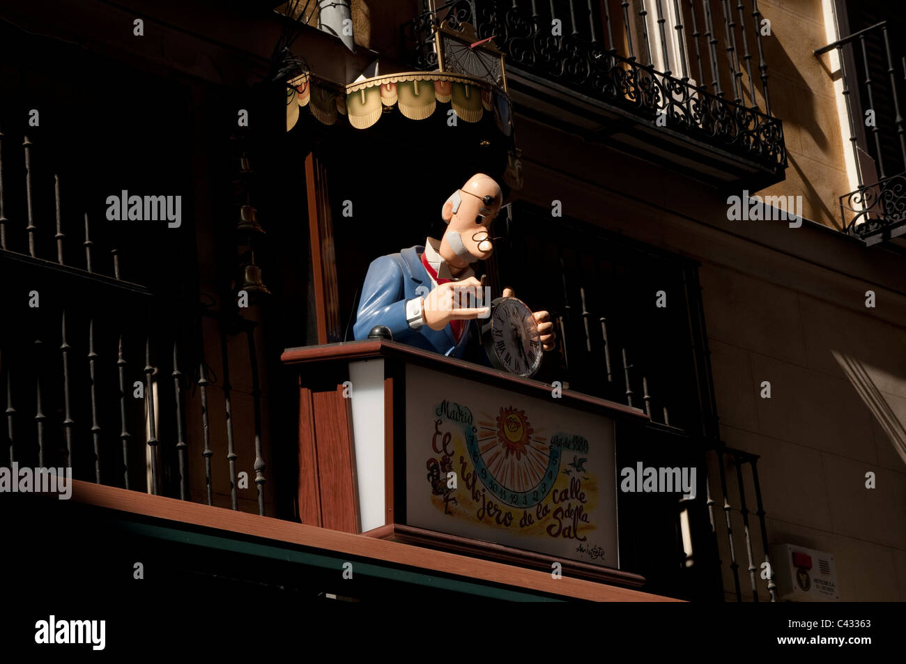 Horloger signe sur la calle de la Sal, Madrid, Espagne Banque D'Images