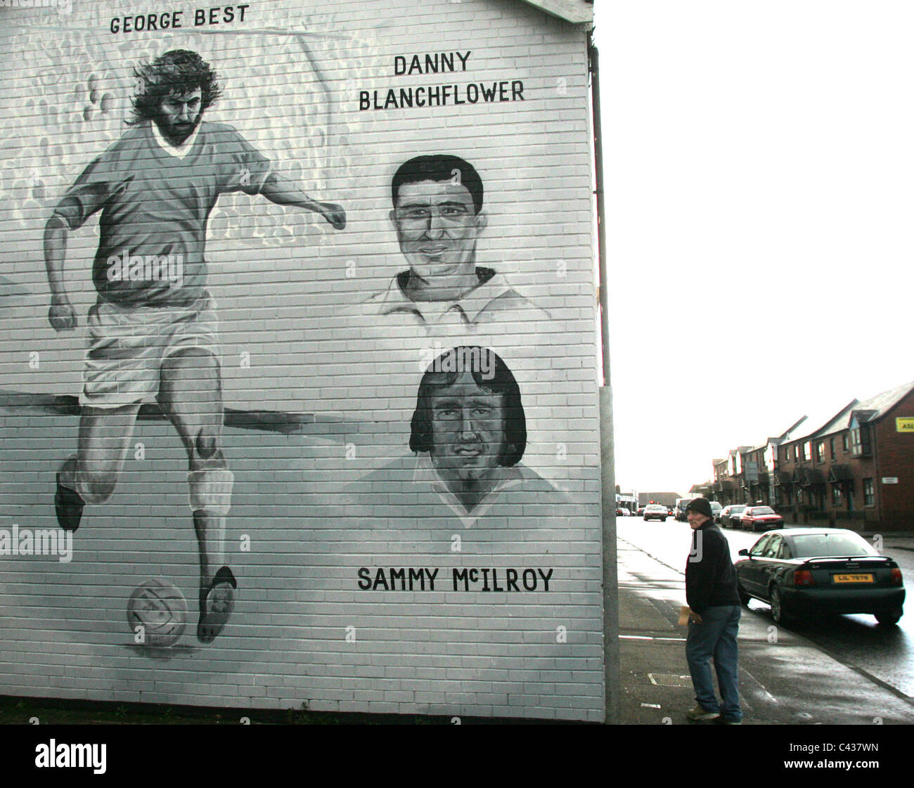 George Best (22 mai 1946 - 25 novembre 2005) est un footballeur qui a joué comme un ailier pour Manchester Banque D'Images