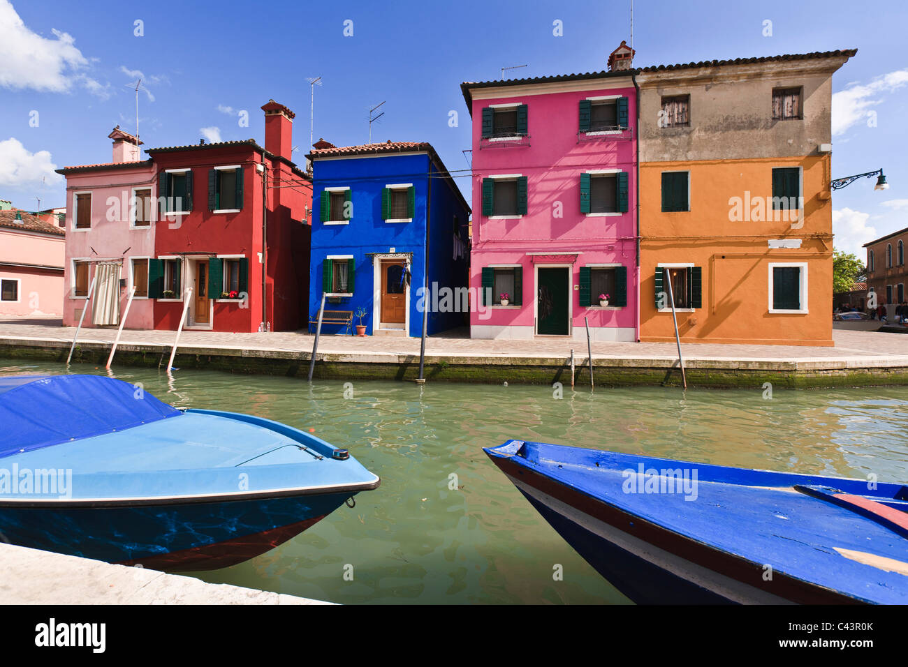 L'architecture, de bateaux, de Burano, île, Venise, canal, maisons, colorées, Europe, Italie, vif, à l'extérieur, à l'extérieur, Venezia Banque D'Images