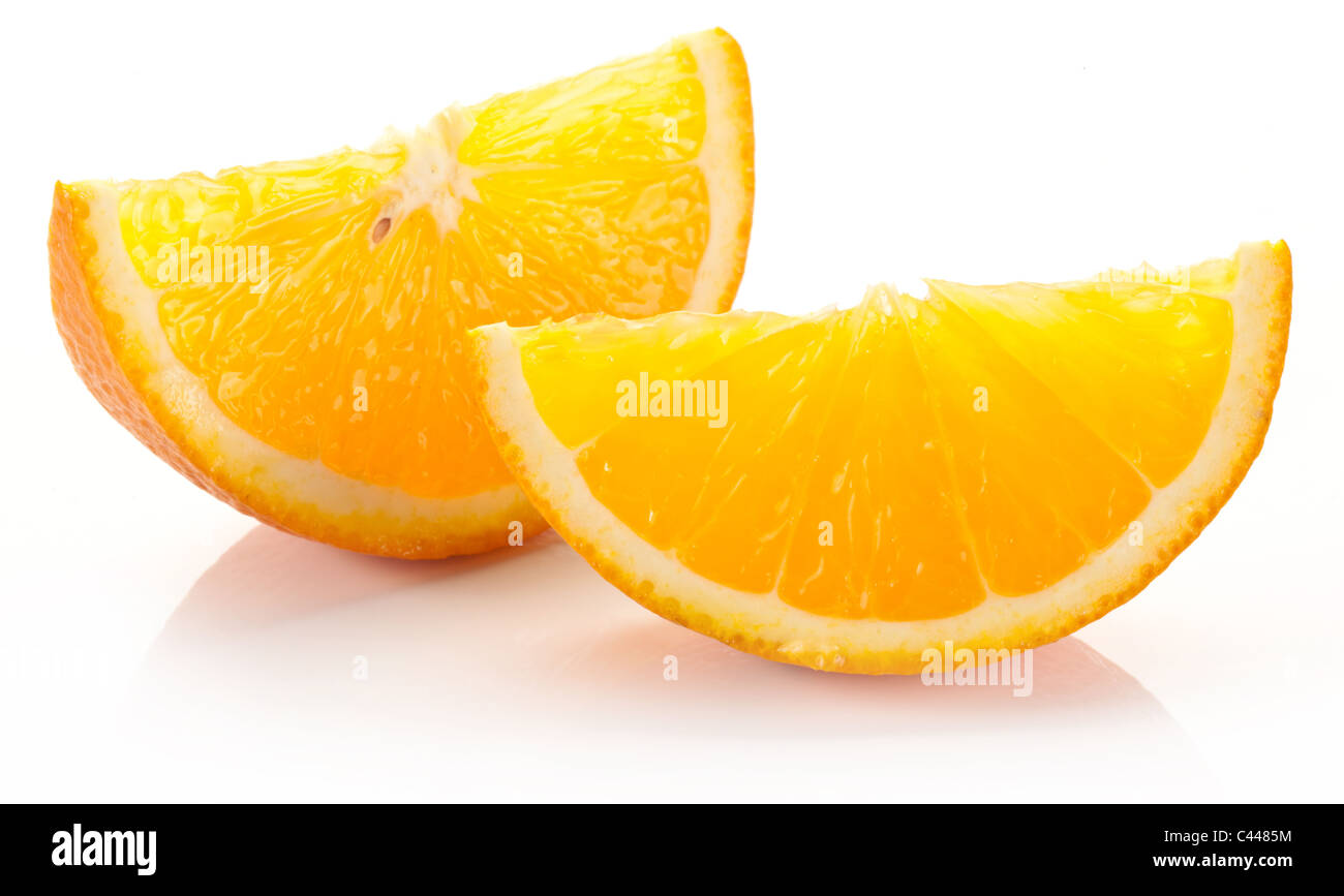Tranche d'Orange sur un fond blanc. Banque D'Images