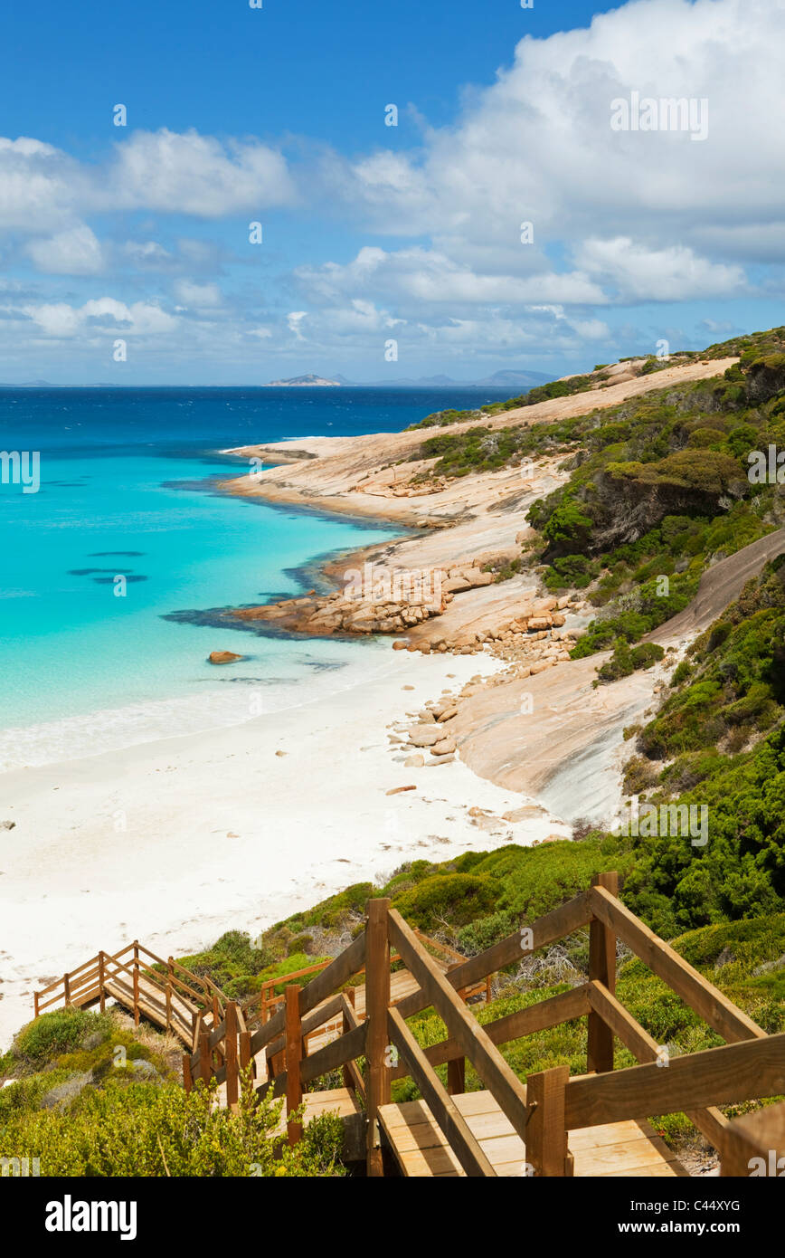 Boardwalk menant à Blue Haven Beach. Esperance, Australie occidentale, Australie Banque D'Images